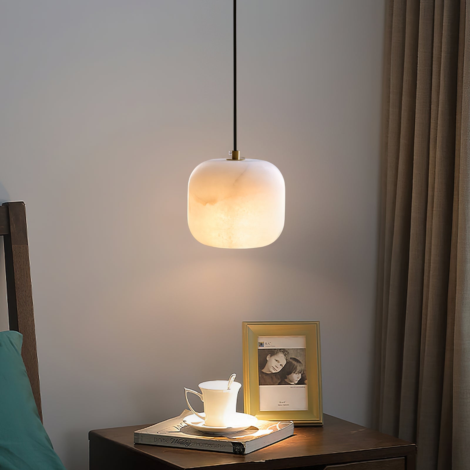 Alabaster Bedside Pendant Light D423