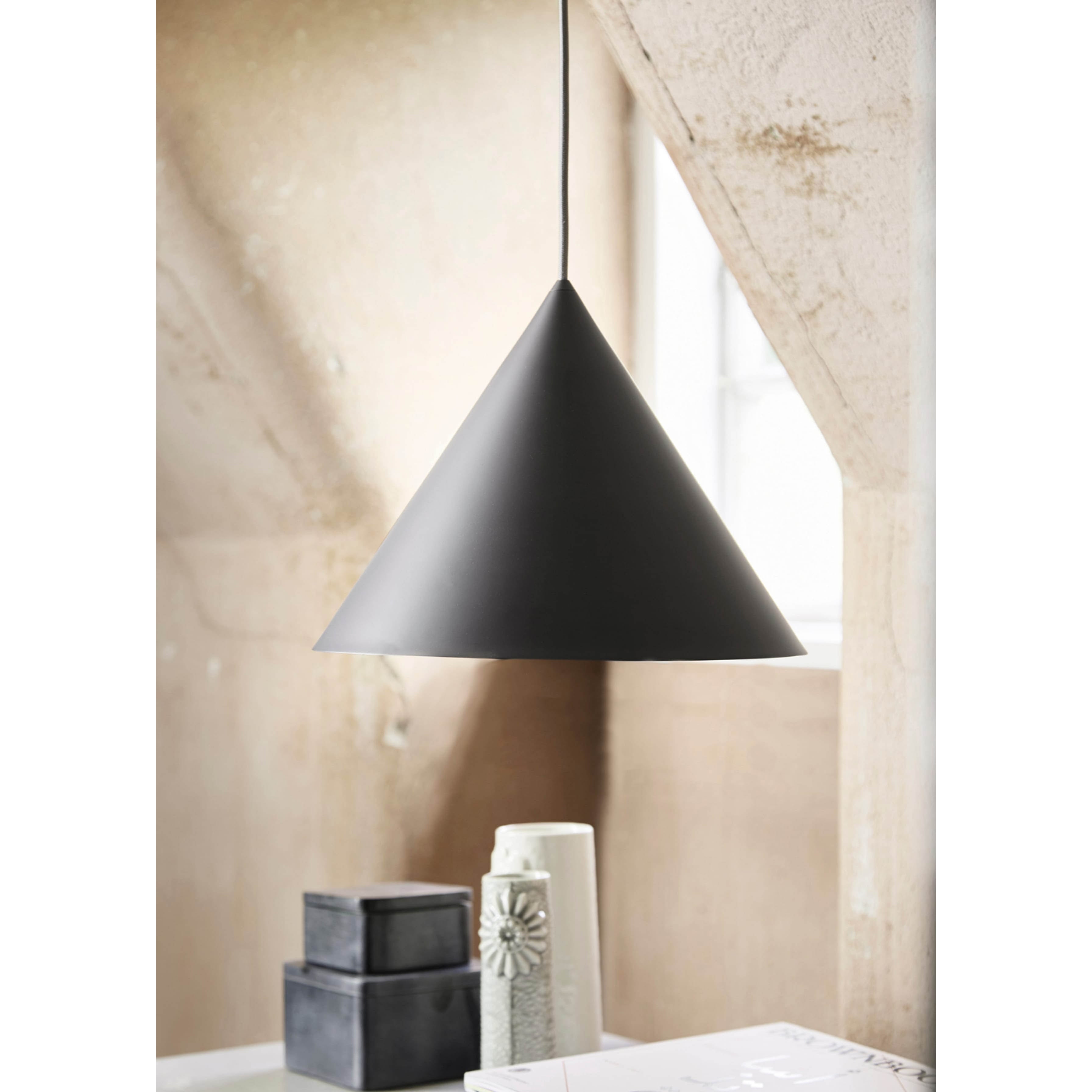 Benjamin Pendant Lamp D585