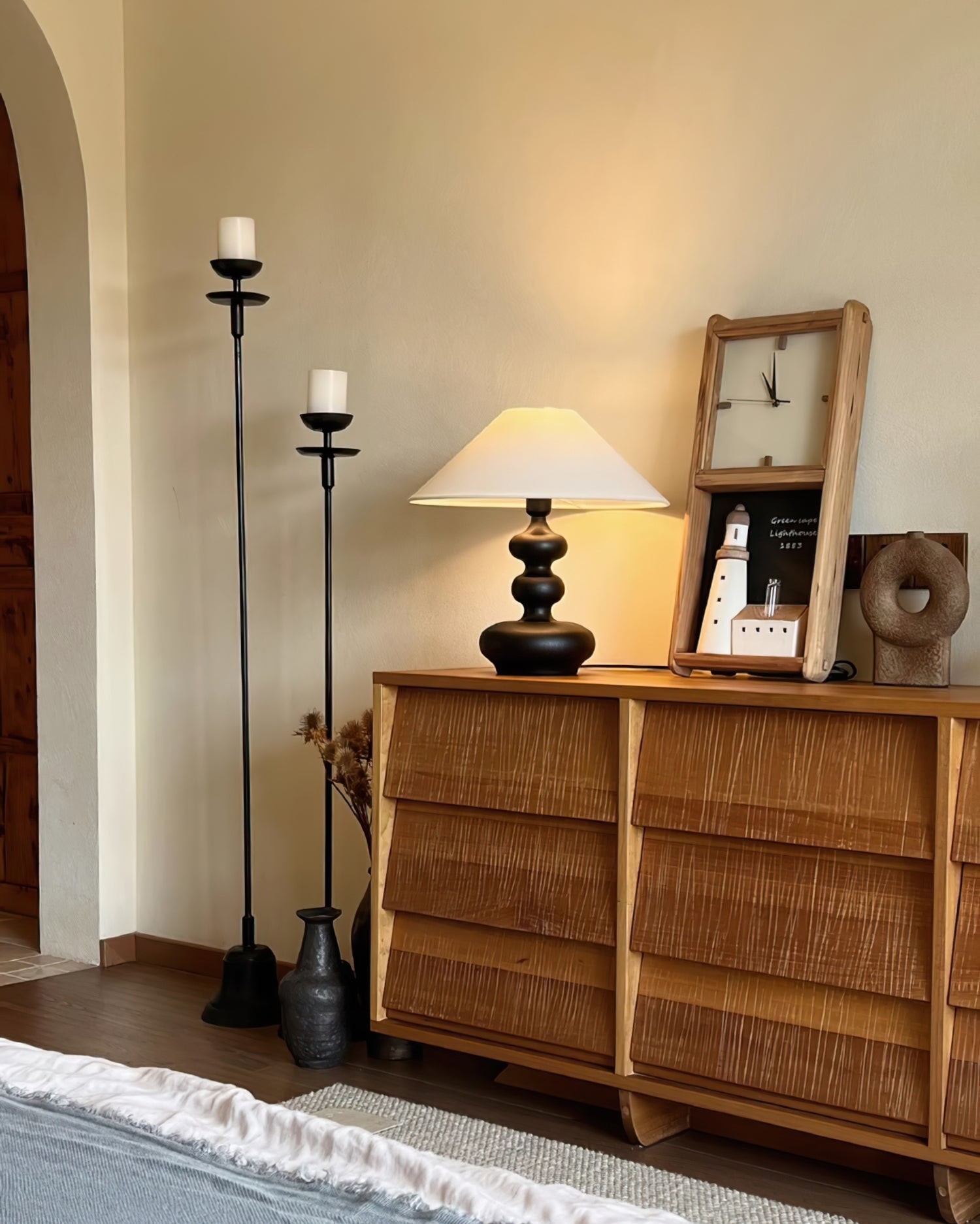 Nordic Retro Solid Wood Table Lamp M161