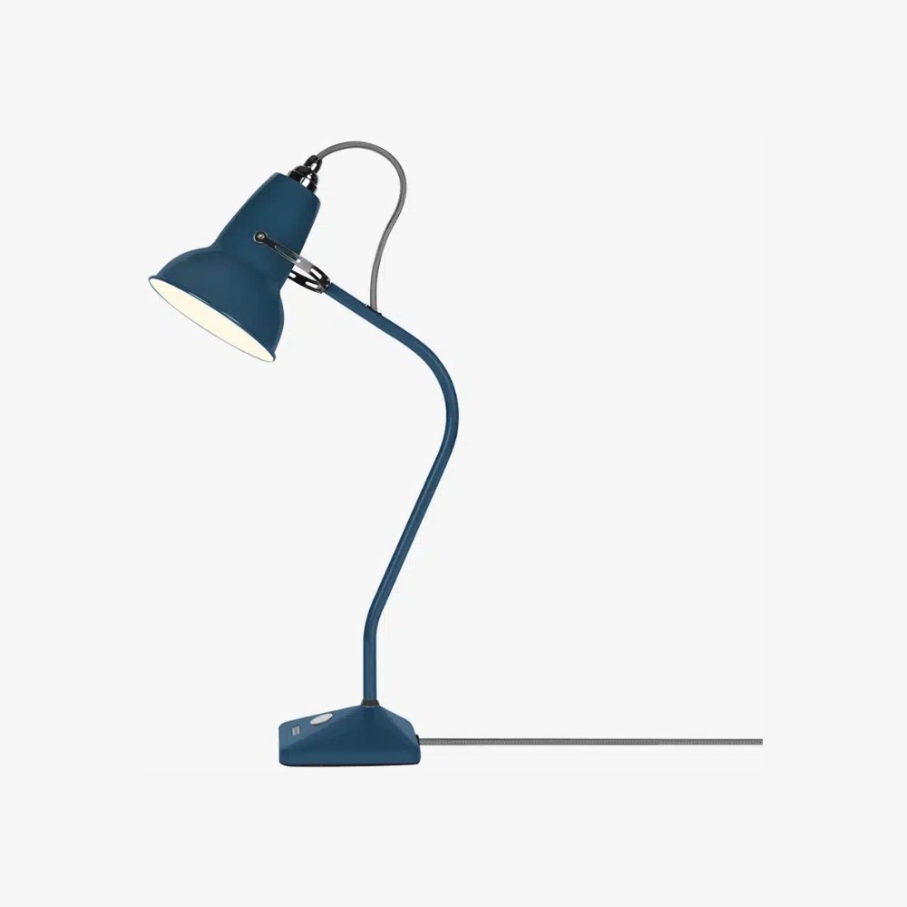Modryx Mini Table Lamp - Pyramid Base Classic Heritage Design for Home T574
