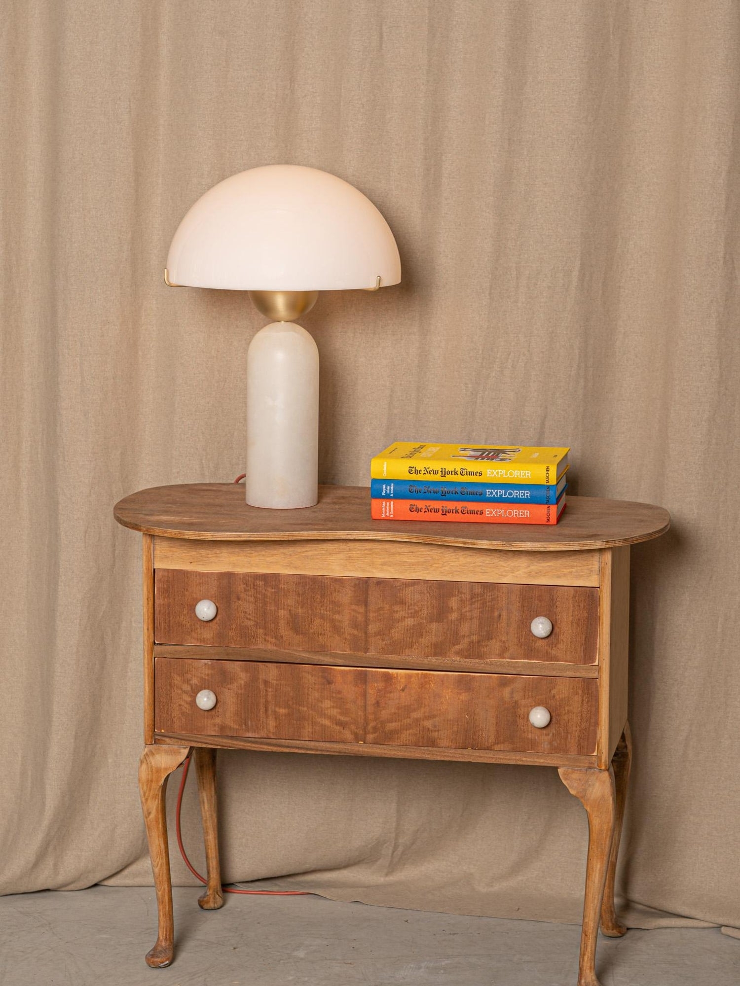 Peono Alabaster Table Lamp D440