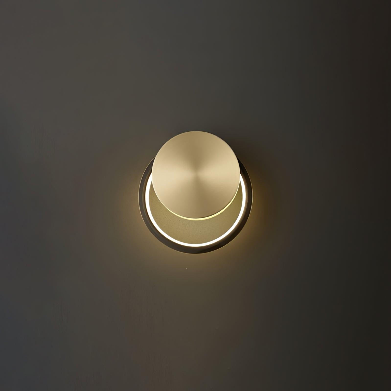 Minimalist Creative Simple Brass Round LED Wall Light M429