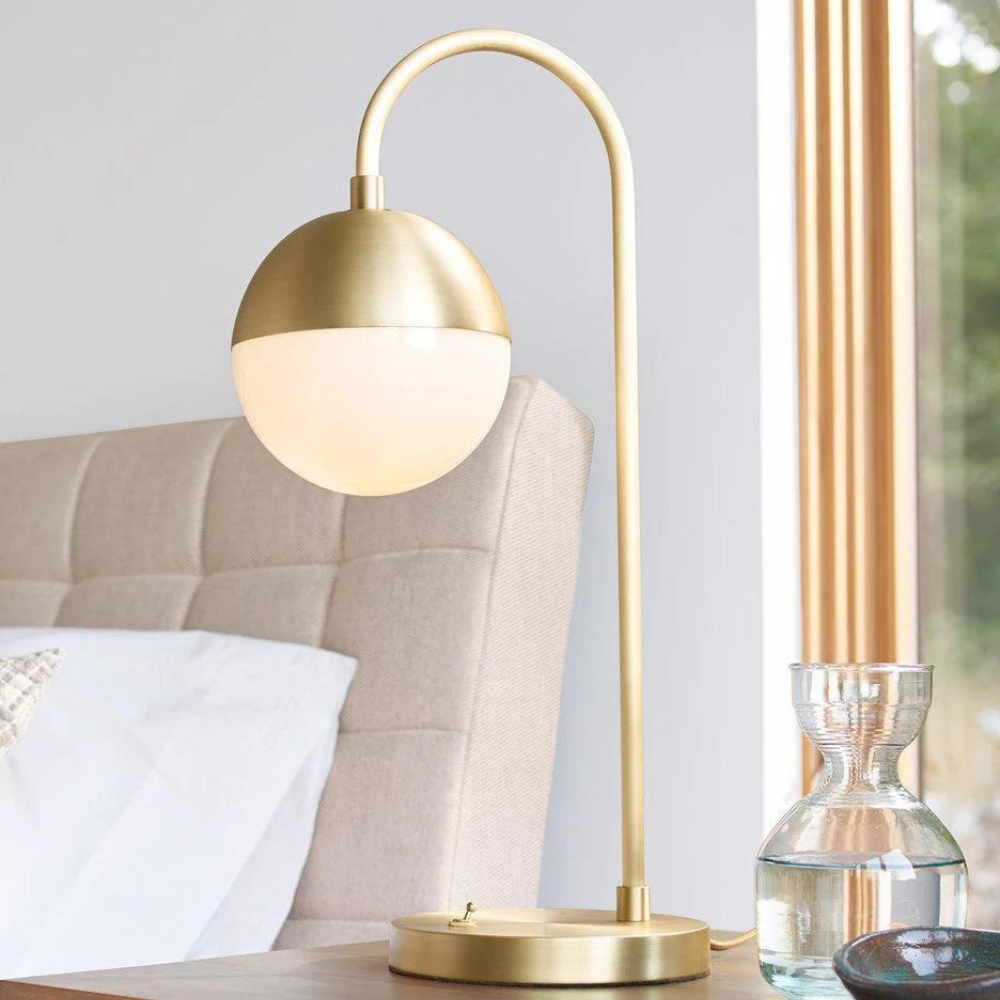 Golden Foliage Elegance Table Light D843