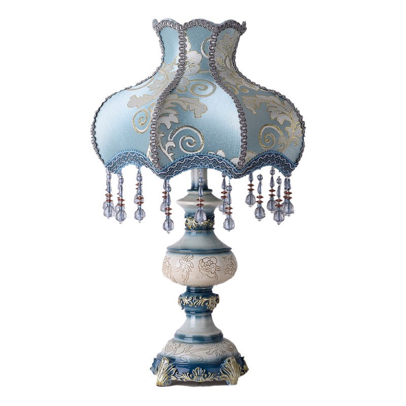 Carved Vase Base Floral Lampshade Table Lamp M17