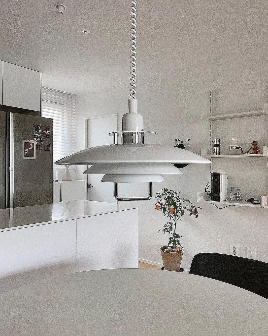 Danish Lifting UFO Pendant Lamp M530