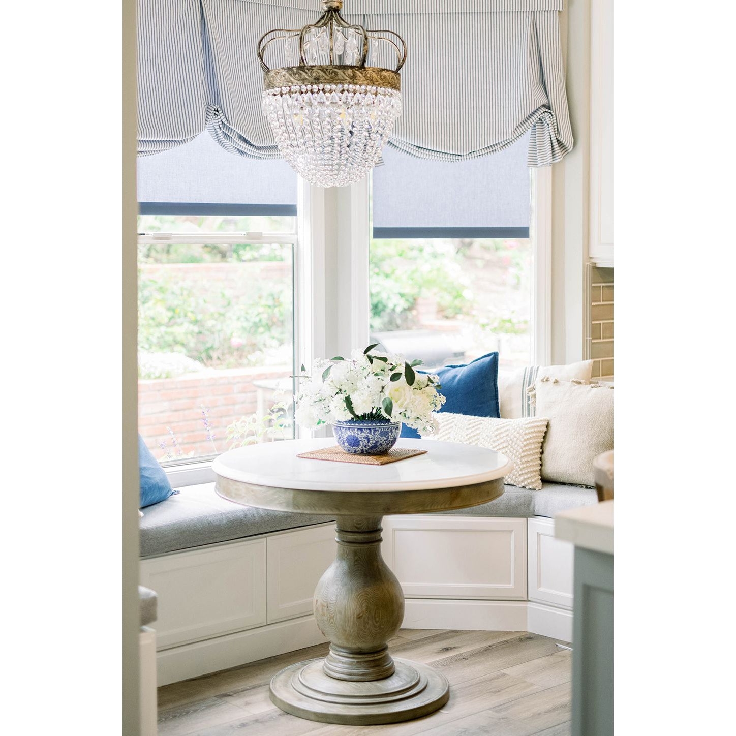 Abella Tear Drop Chandelier D517