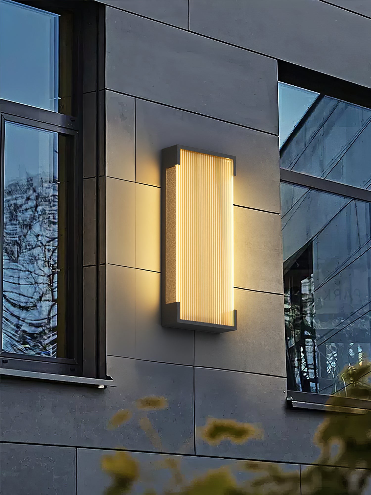 Rectangular Outdoor Wall Light M434