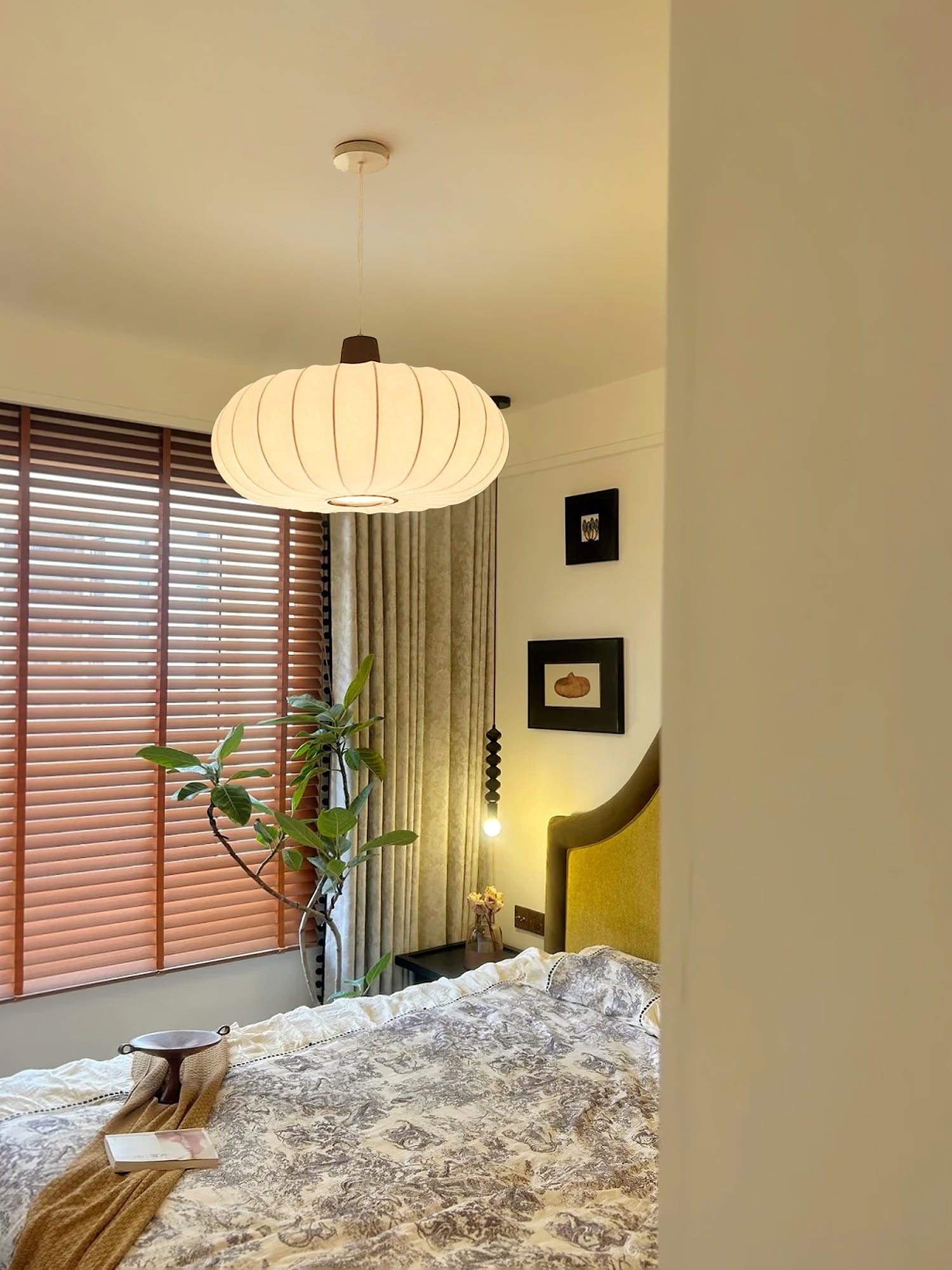 Classic Silk Lantern Pendant Light M514