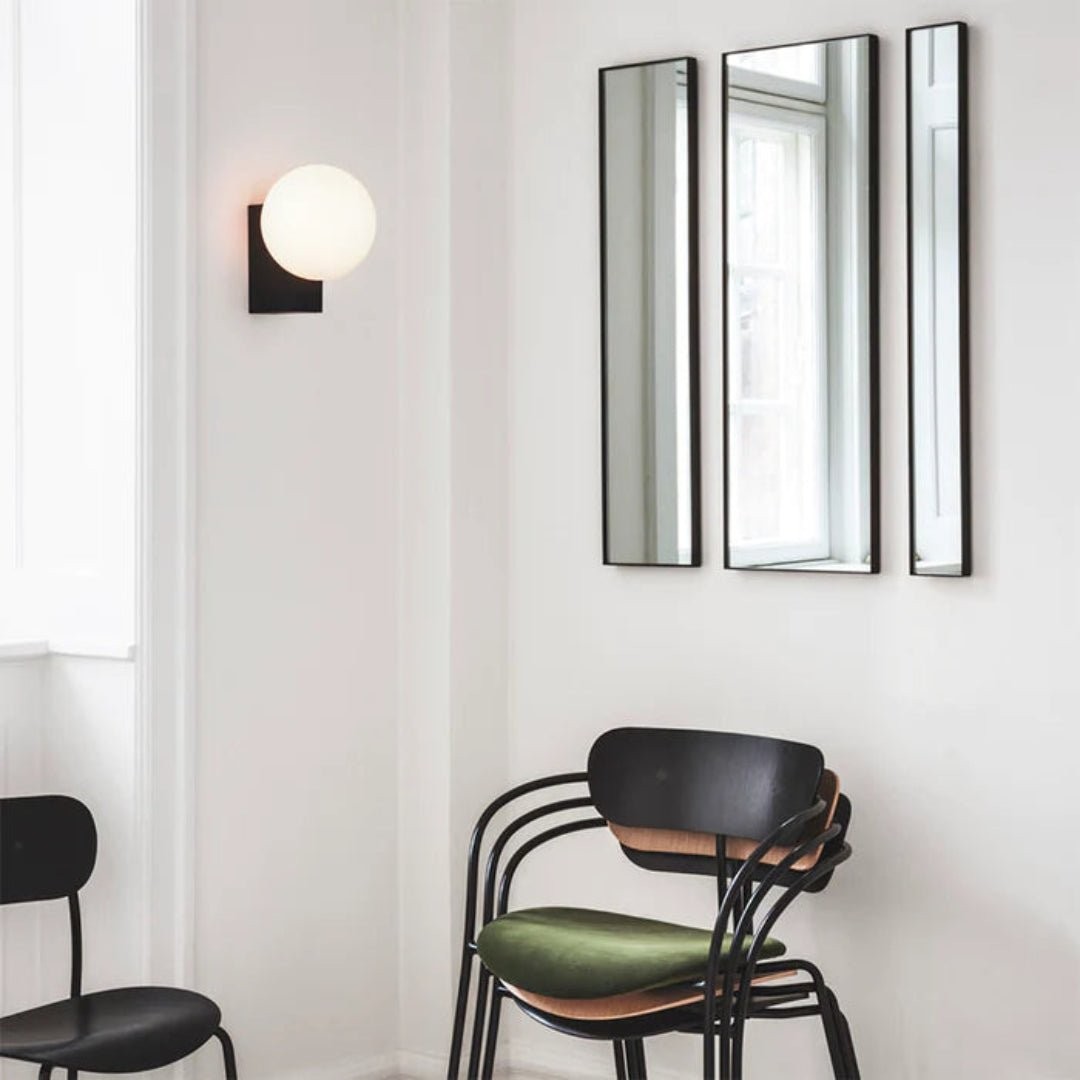Minimalist Spherical Wall Lamp M547