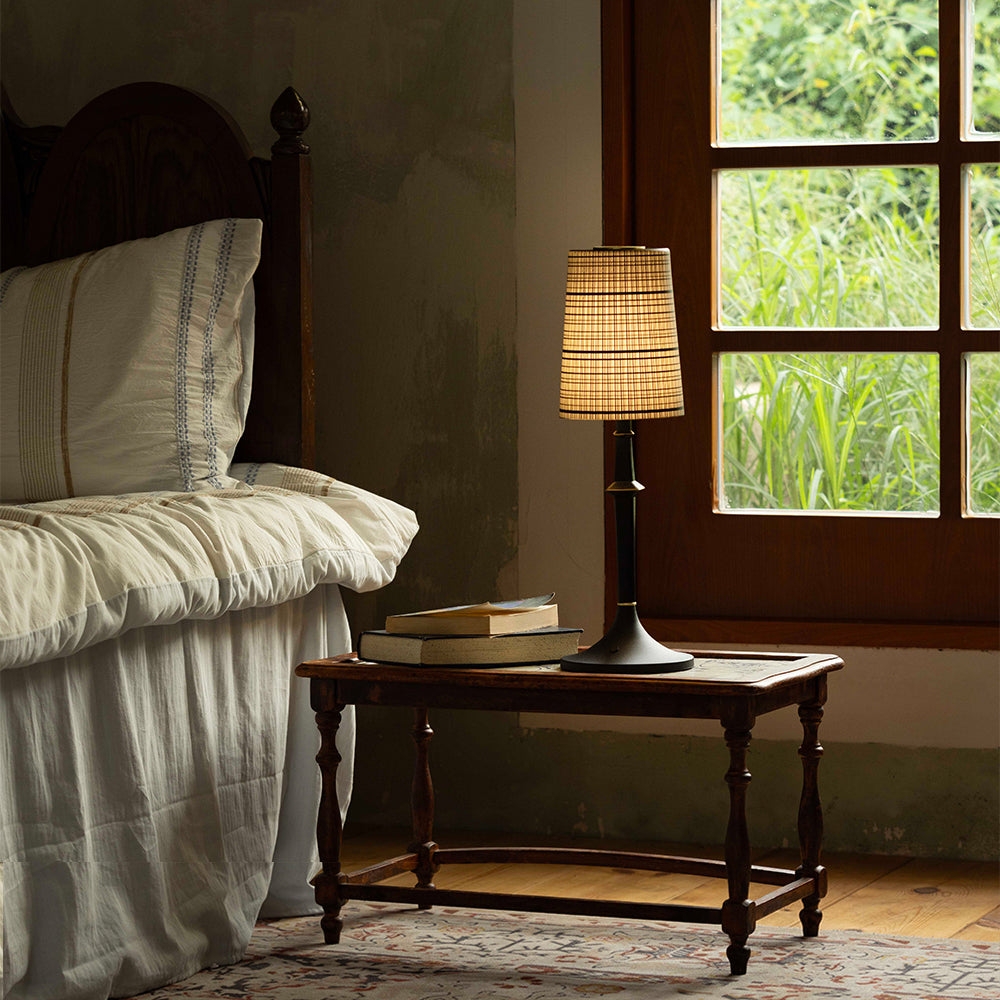 Devon Black Table Lamp D709