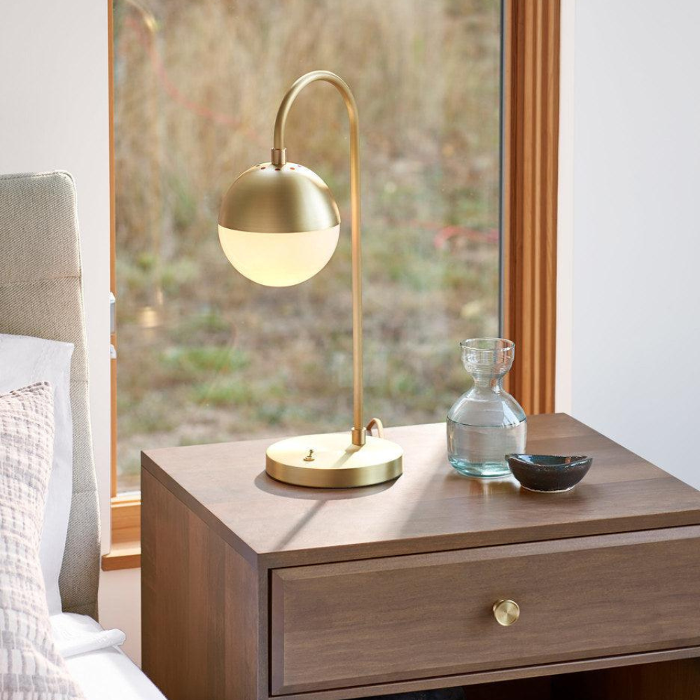 Golden Foliage Elegance Table Light D843