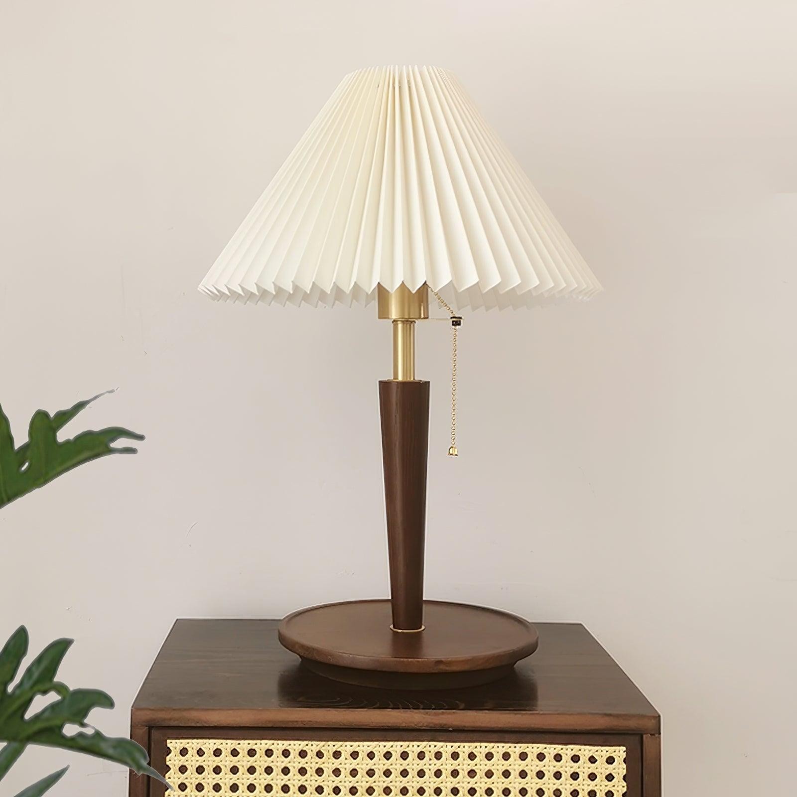 Nordic Retro Pleated Fabric Wooden Table Lamp For Bedroom M480