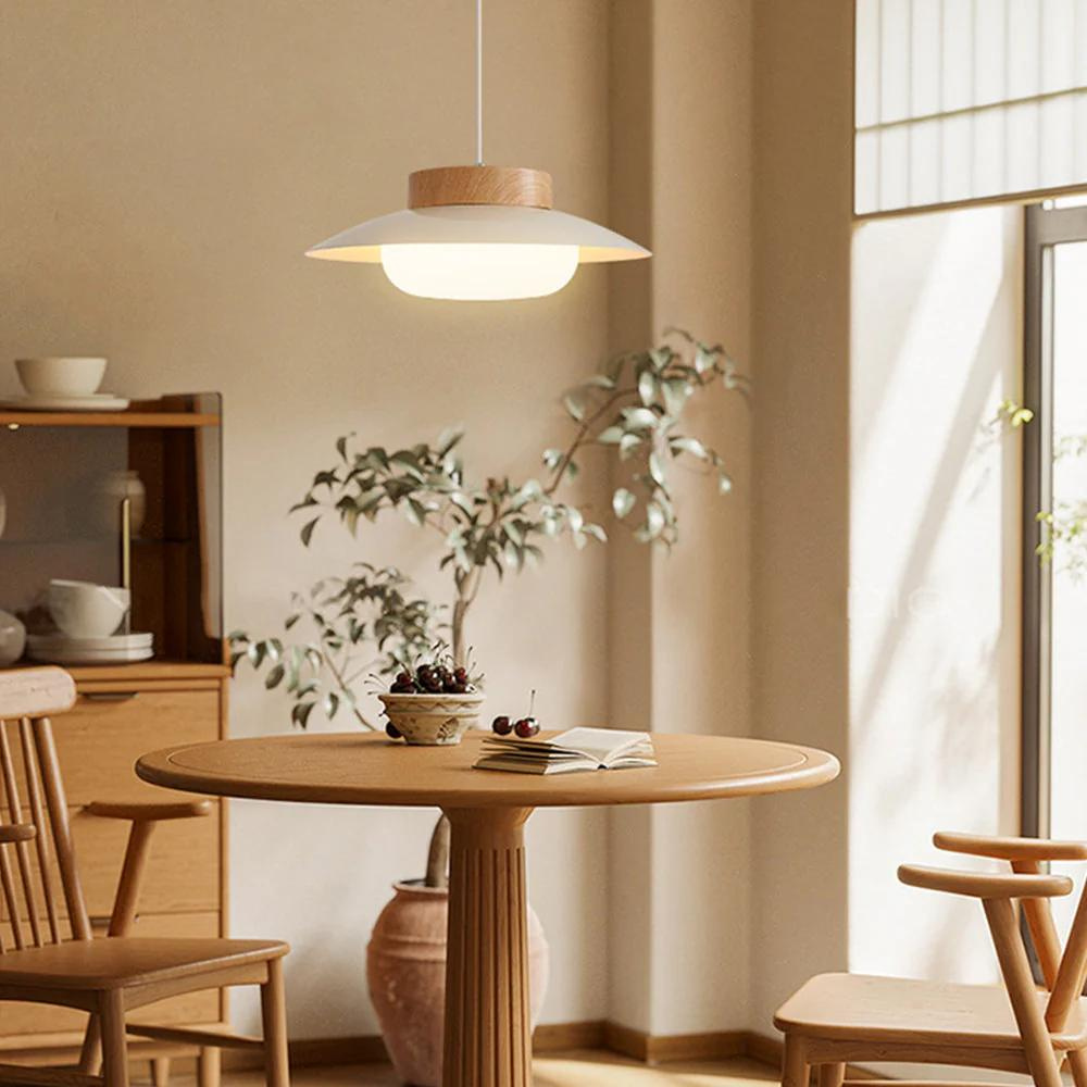 The Creamy Light D858