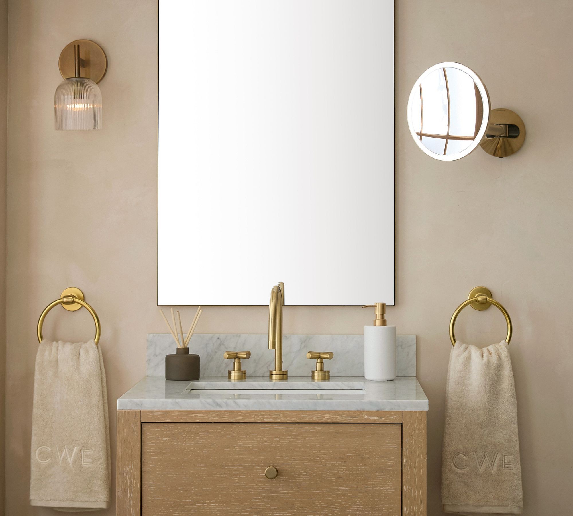 Bravira Ribbed Glass Sconce - Metal Wall Light with Clear Glass Shade T074