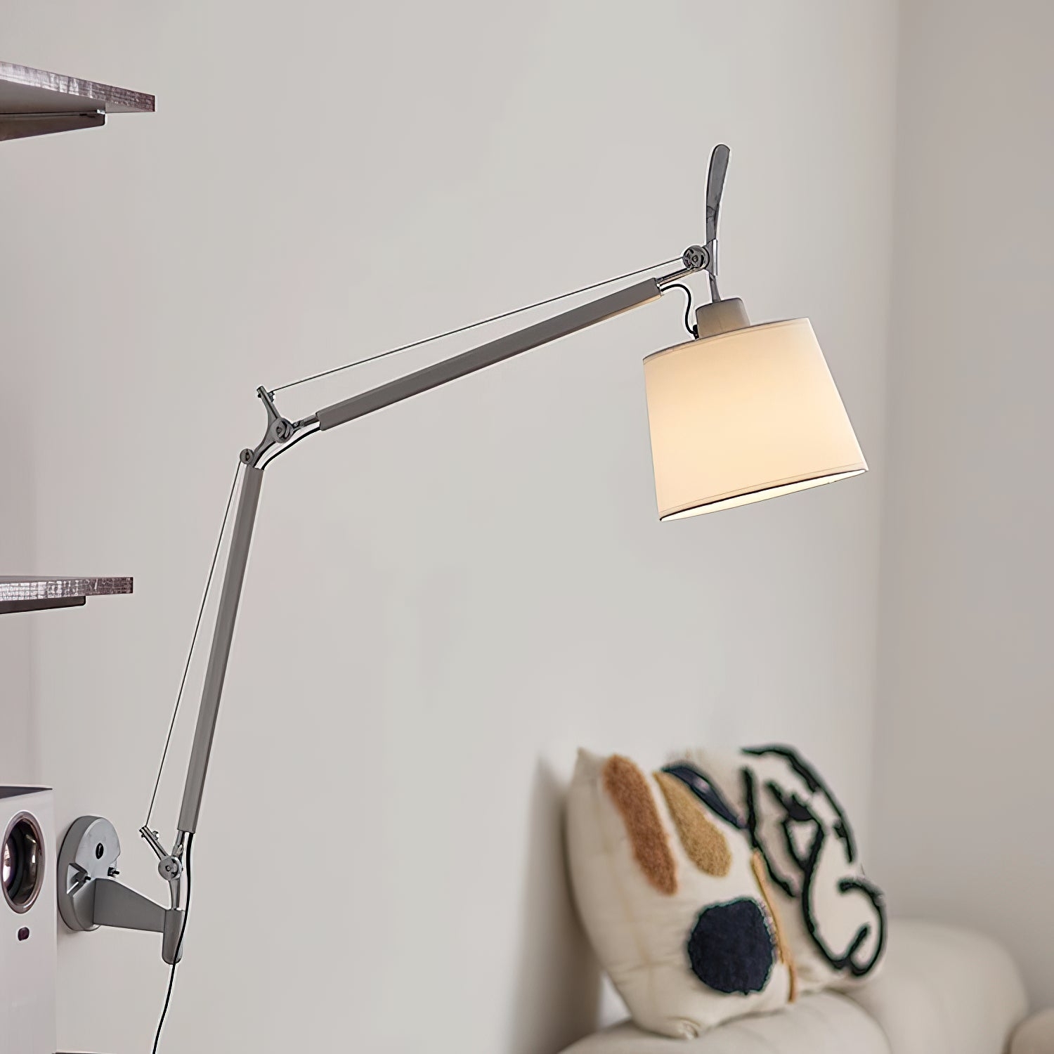 Artemide Plug-in Wall Lamp D715