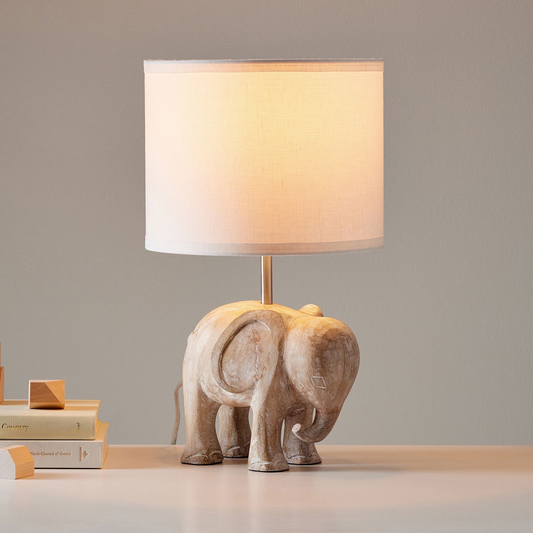 Carved Wood Animal Table Lamp D521