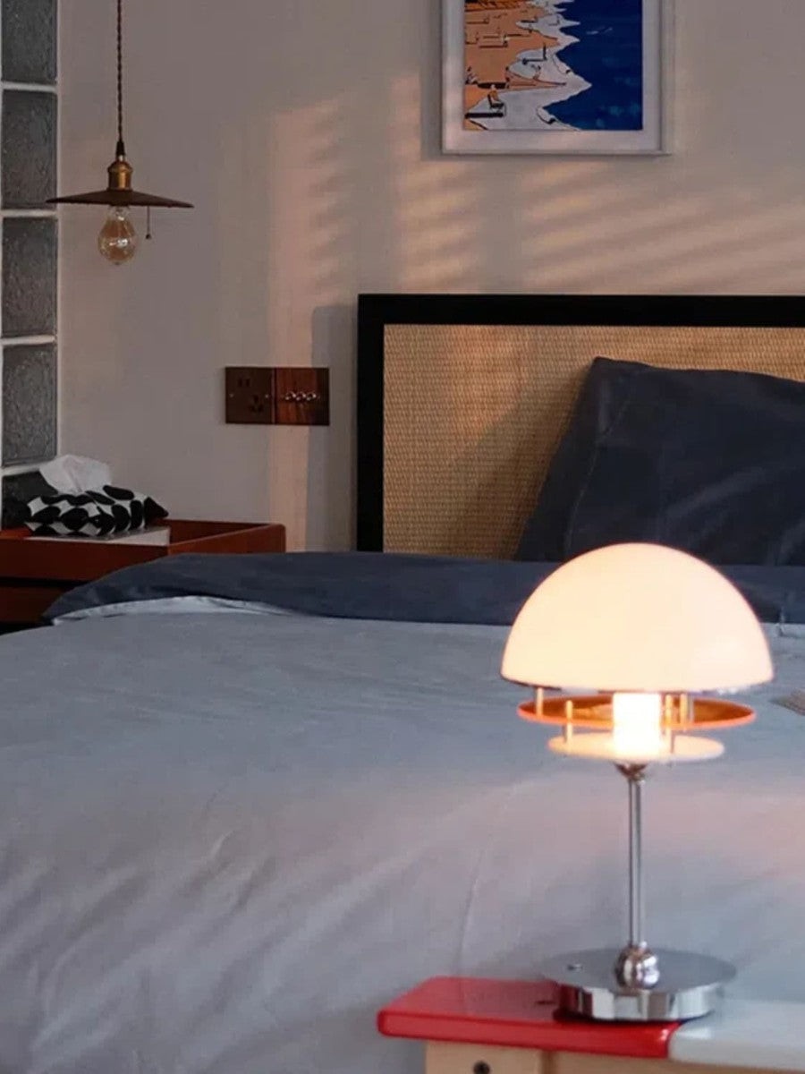 Bauhaus Vintage Style Acrylic Sunset Table Lamp G79