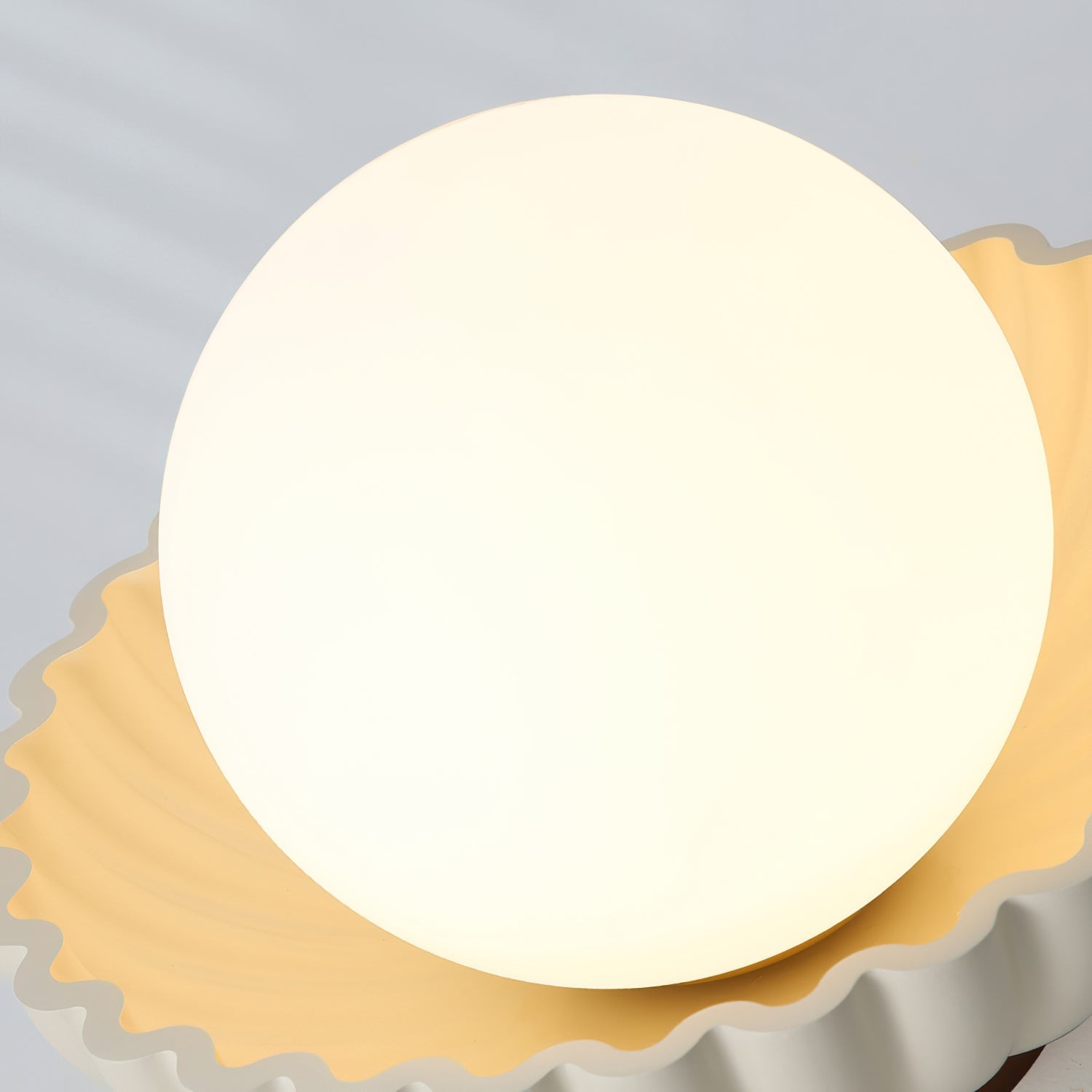 Alien Cream Style Ceiling Light M178