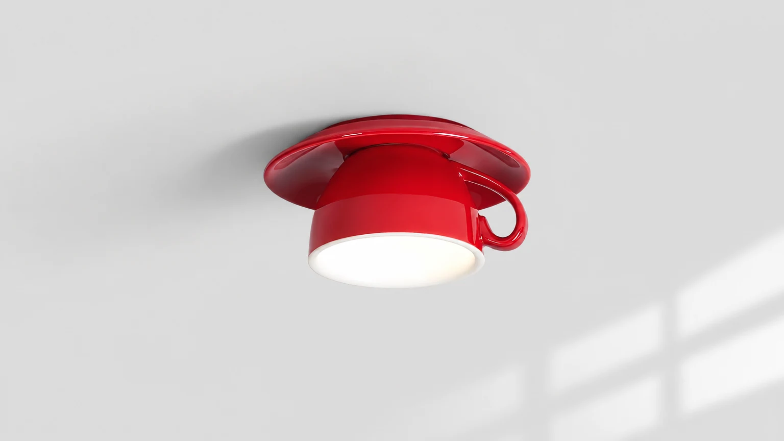 Lampa sufitowa z filiżanką D130 w ciepłej scenerii wnętrza