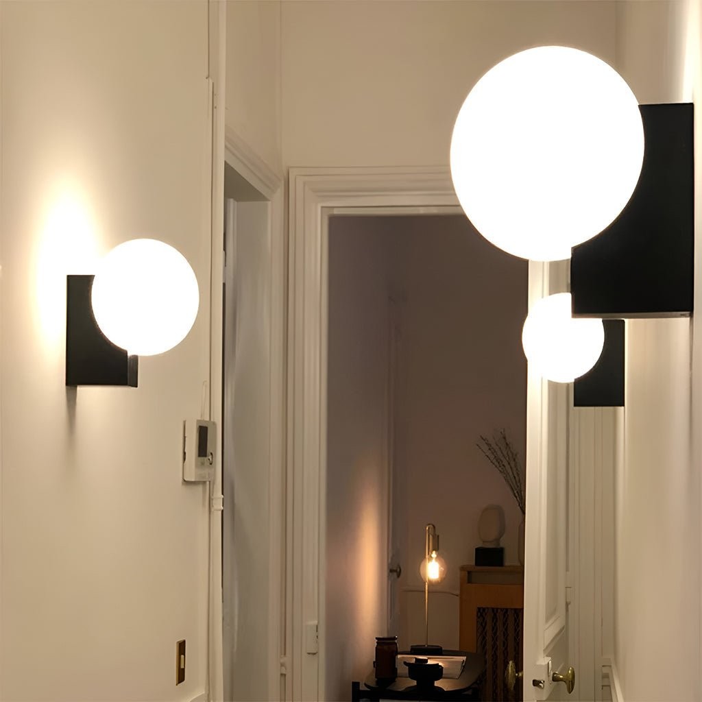 Minimalist Spherical Wall Lamp M547