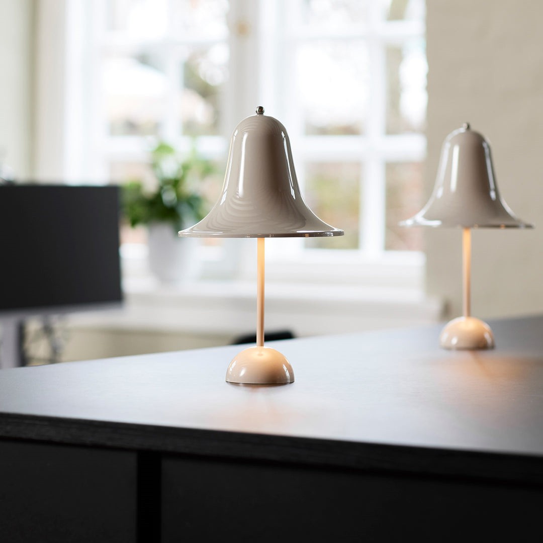 Modern Pantop Portable Table Lamp For Bedroom S52