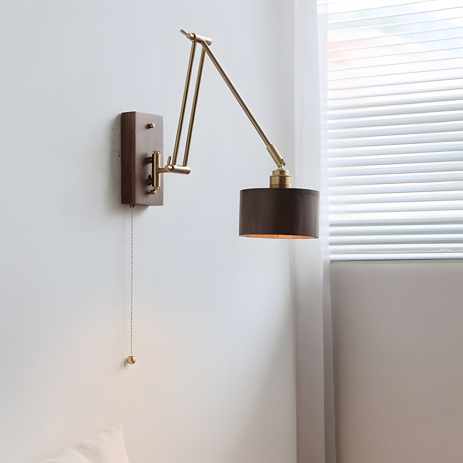 Marlow Adjustable Wall Lamp D341