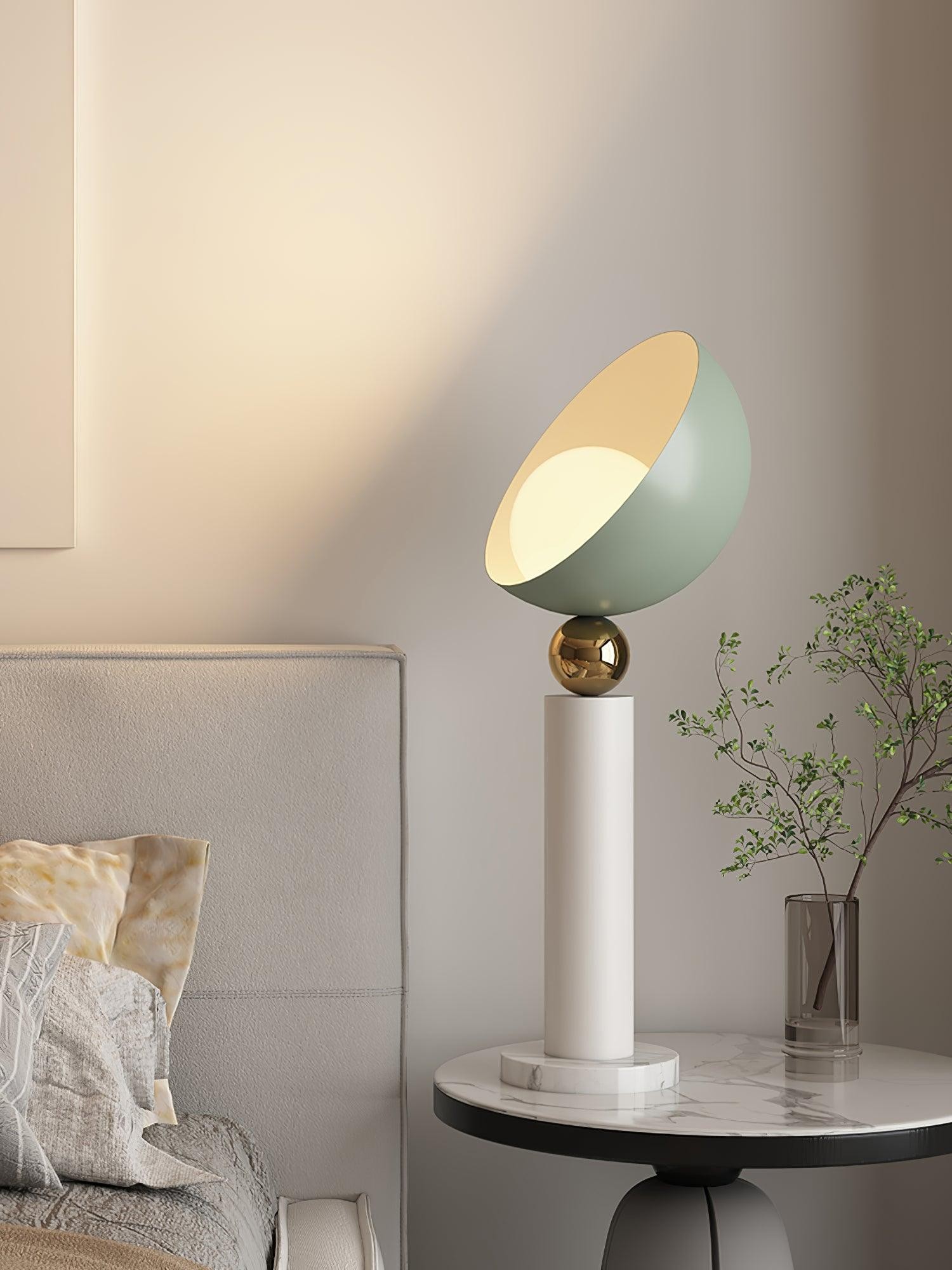 Cream Style Metal Table Lamp M366