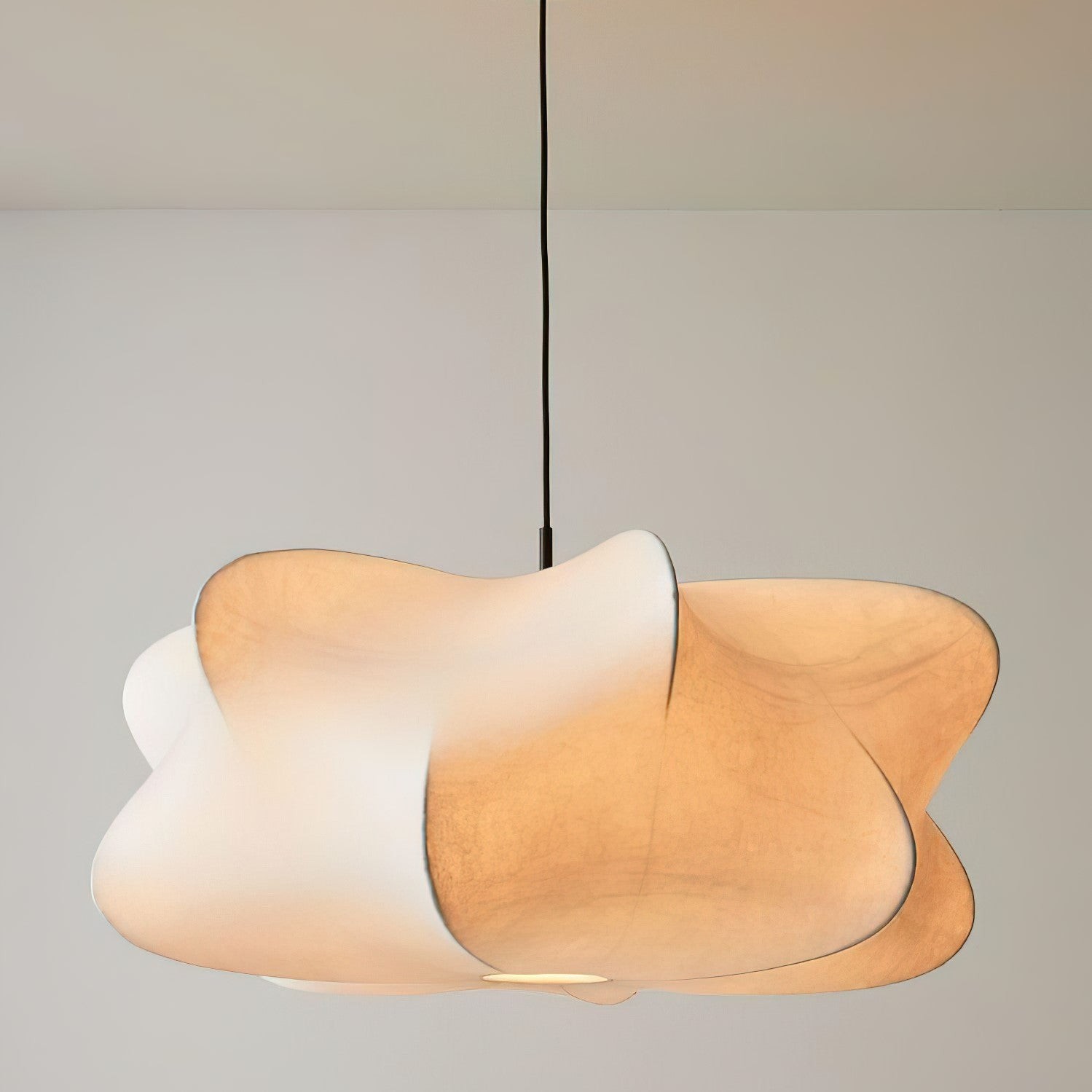 Sleek Modern Pendant Light - Adjustable Suspension for Dining Rooms M157