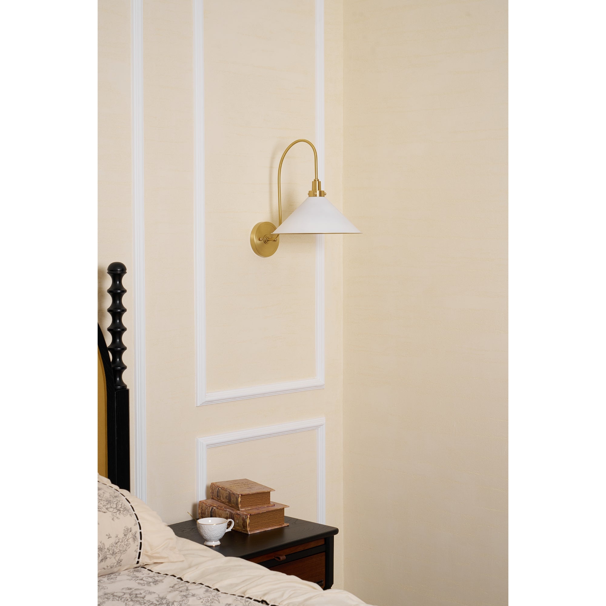 Clivedon Wall Lamp D592