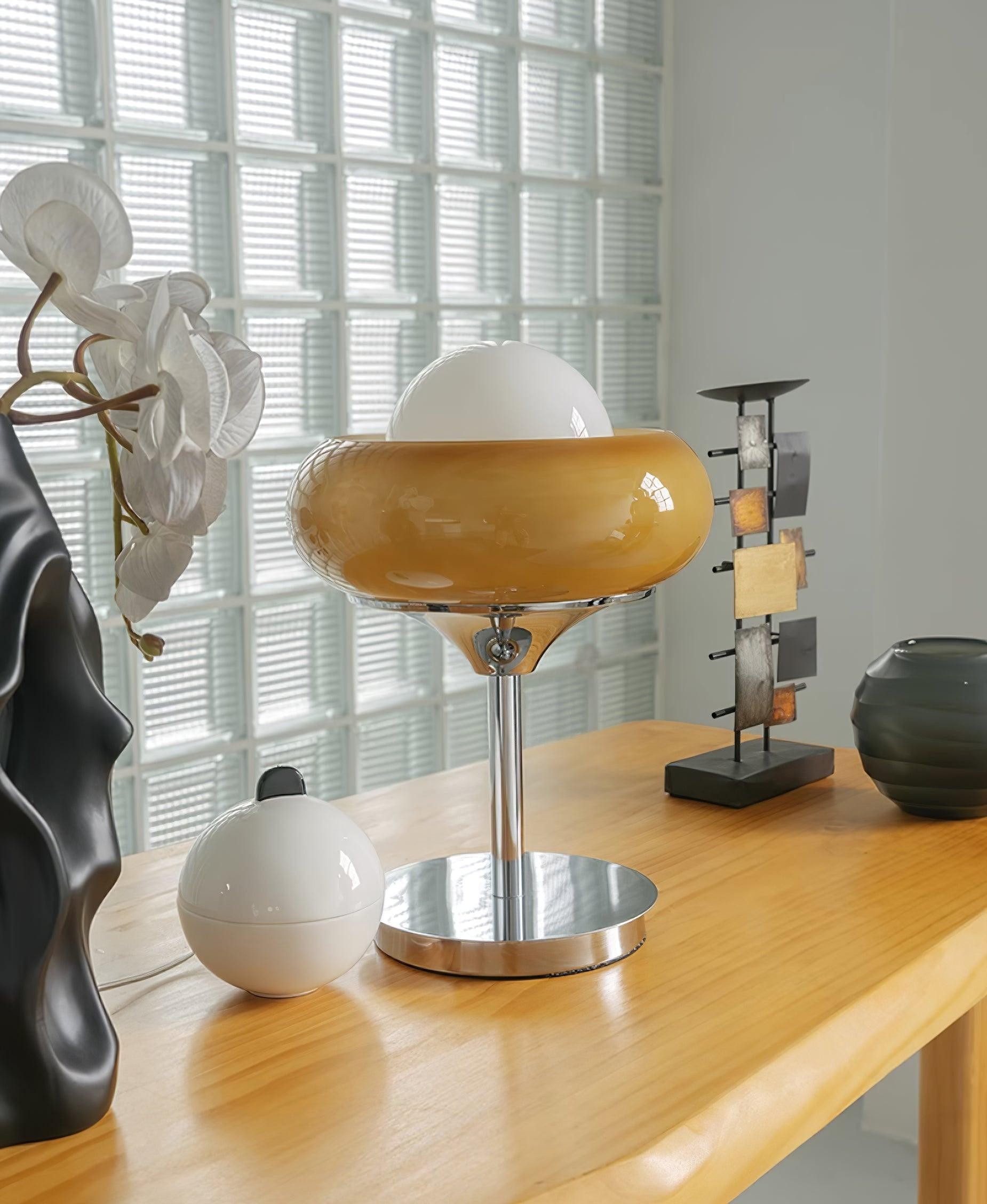 Vintage Cream Table Lamp for Bedroom M153