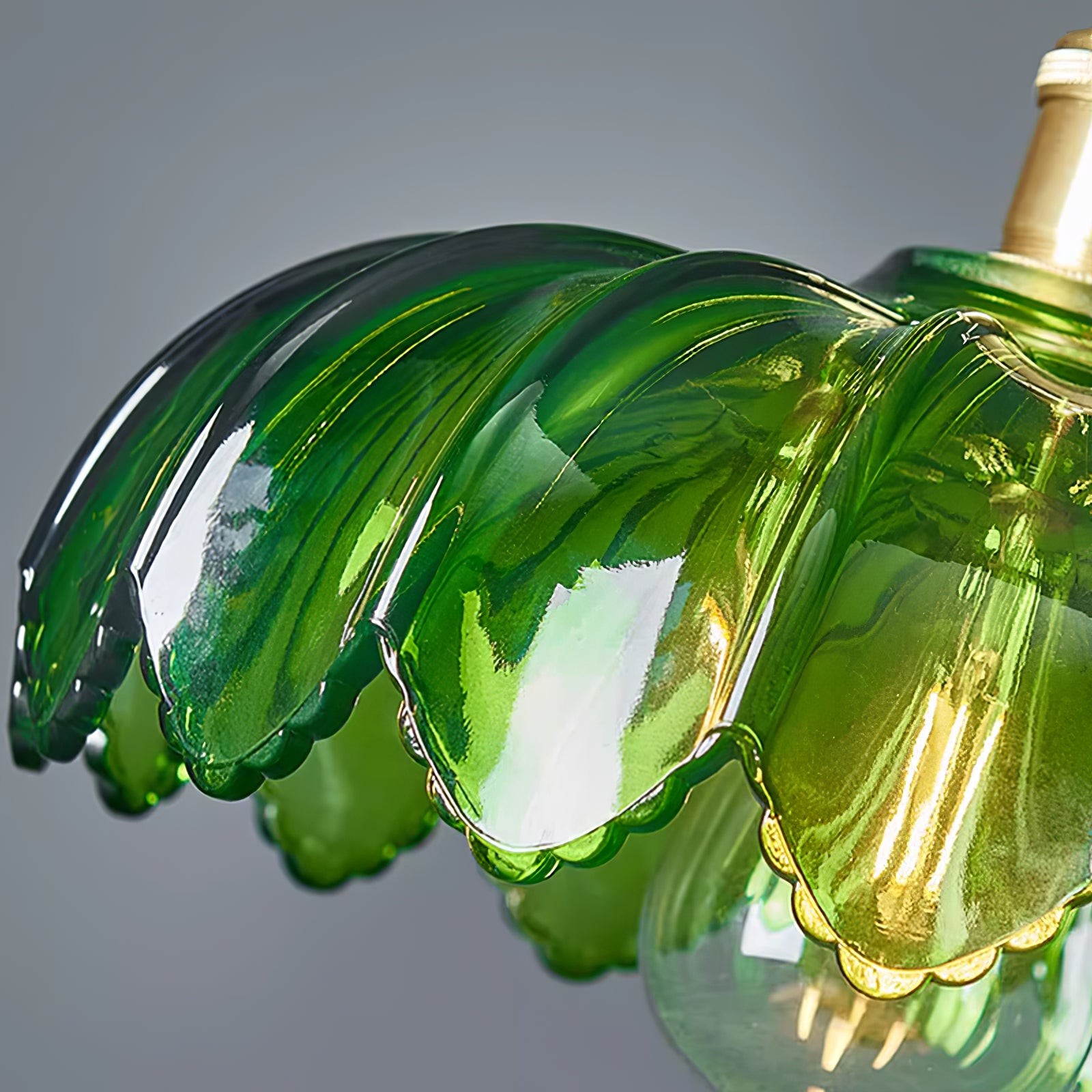 Retro Petal Green Pendant Lamp M58