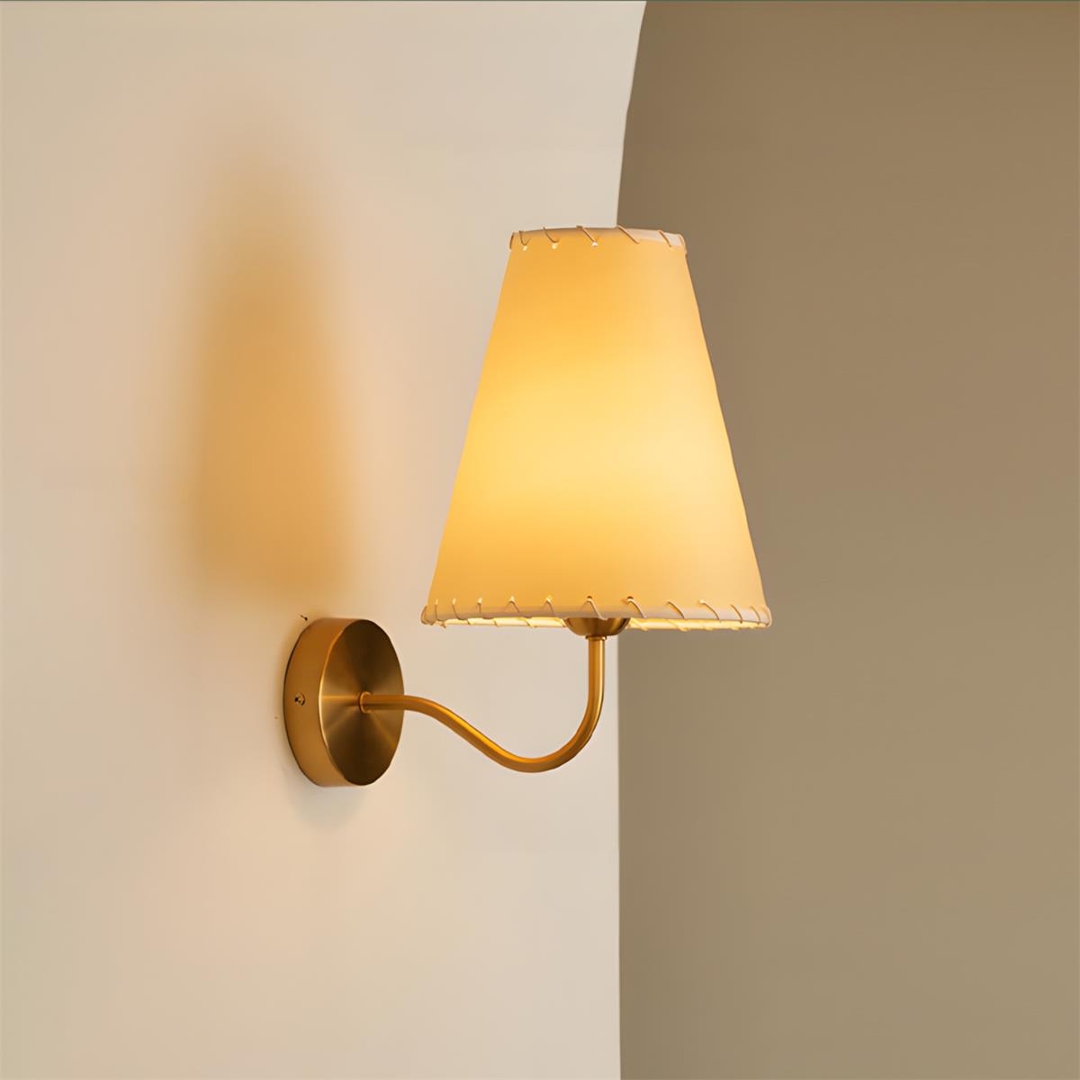 Gentle Bend Wall Lamp D333