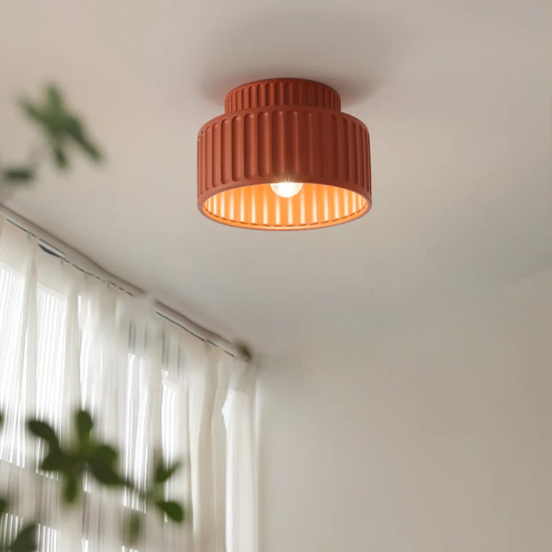 Röd Kami taklampa i harts för ljusa rum
