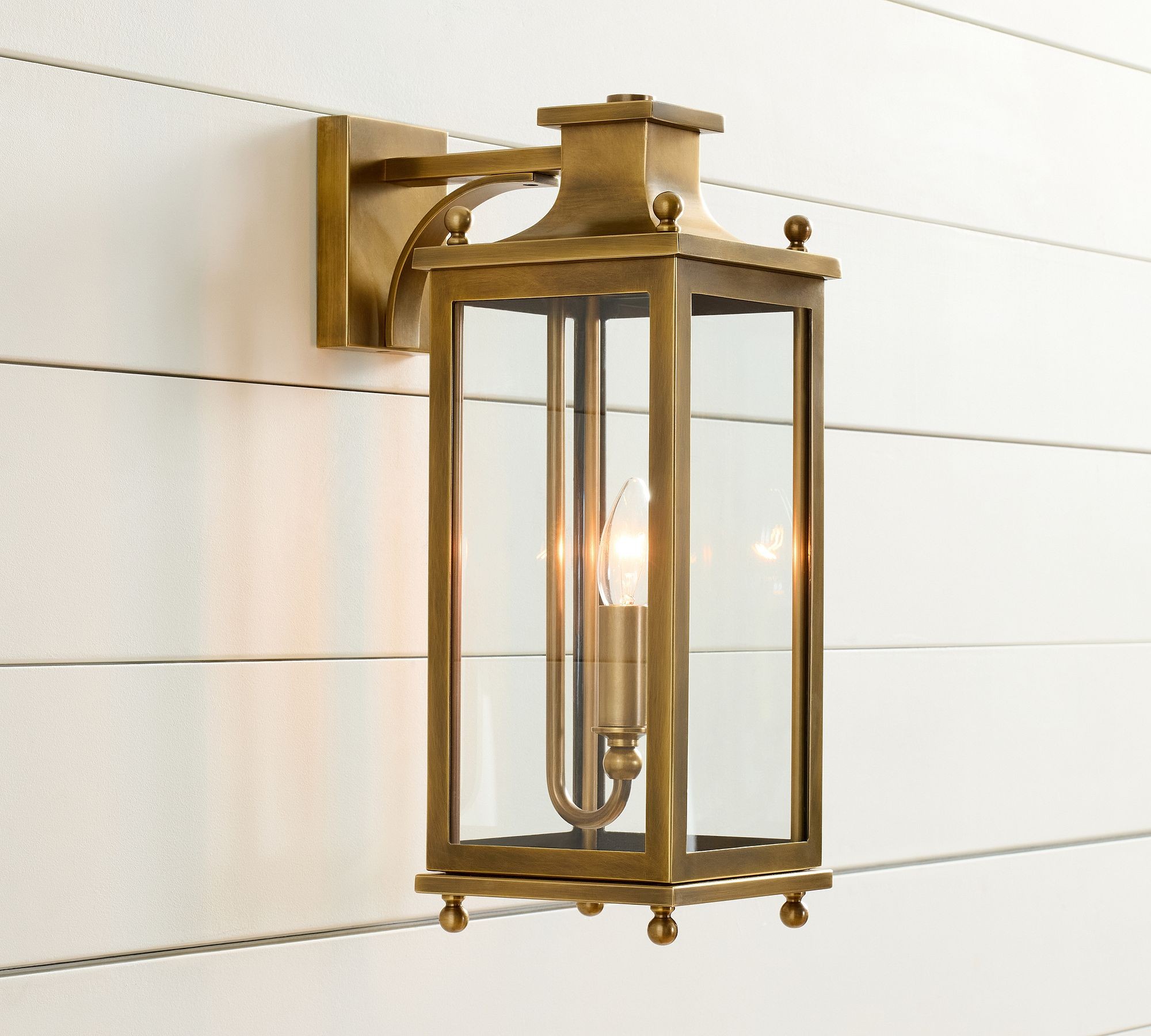 Yolvira Outdoor Wall Light Sconce - Versatile Metal Lantern T194