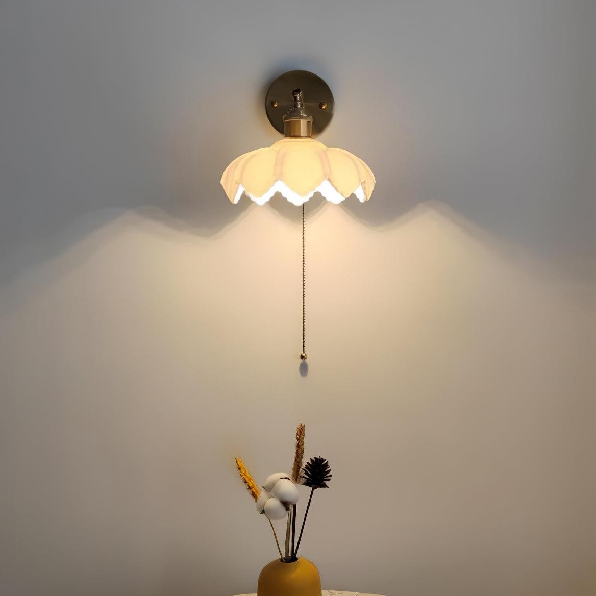 Lotus Rotatable Wall Lamp M459