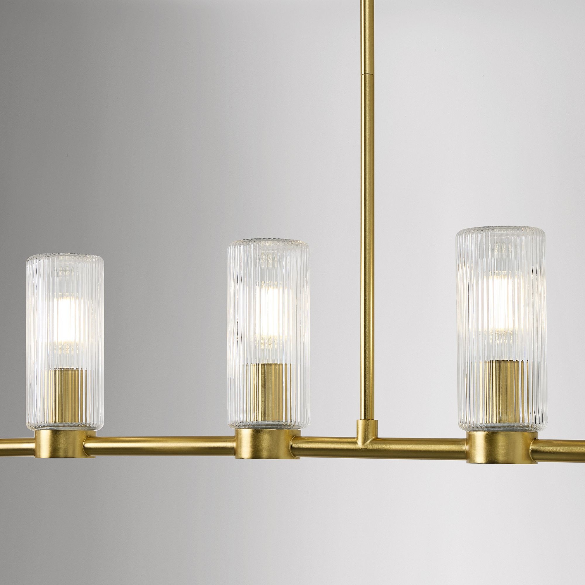 Rivora Fluted Glass Chandelier – Elegant Ribbed Lasting Design T094