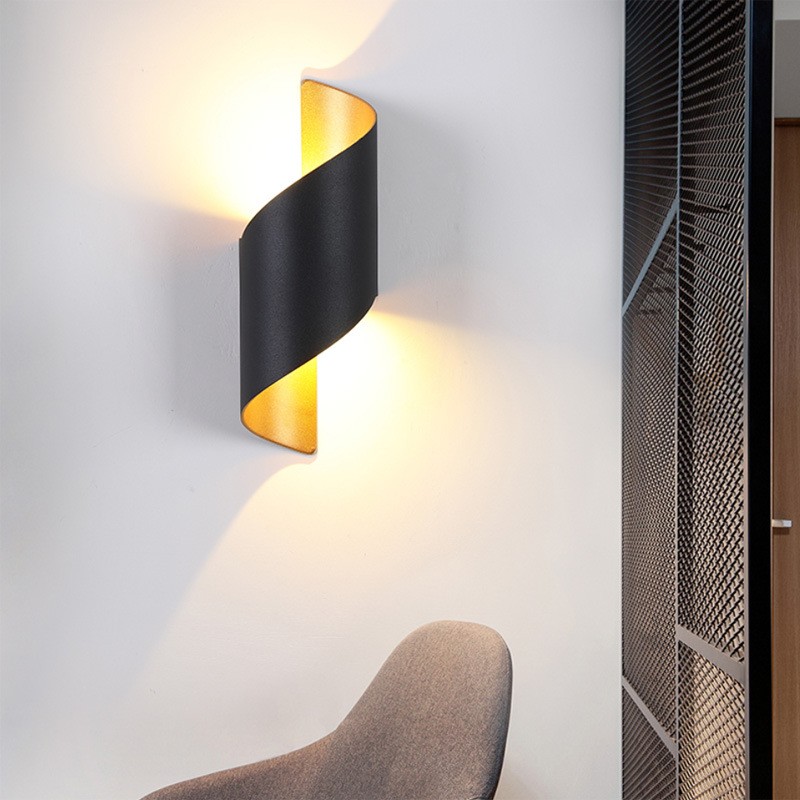 Modern Curl Twisted LED Wall Light M137