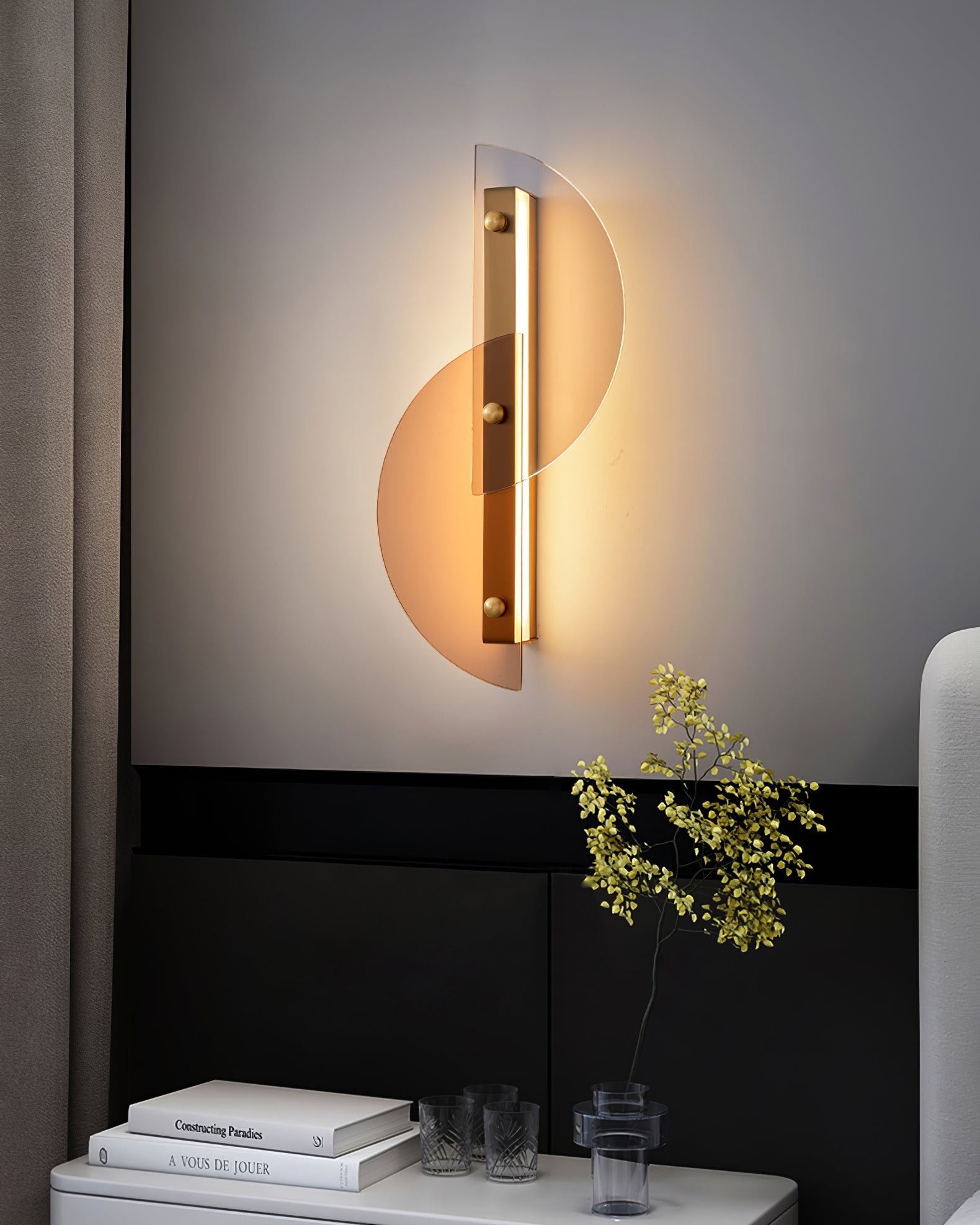Simple Fan-Shaped Glass Arc Wall Lamp M121