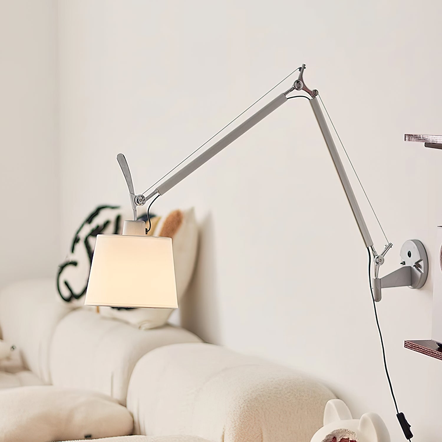 Artemide Plug-in Wall Lamp D715