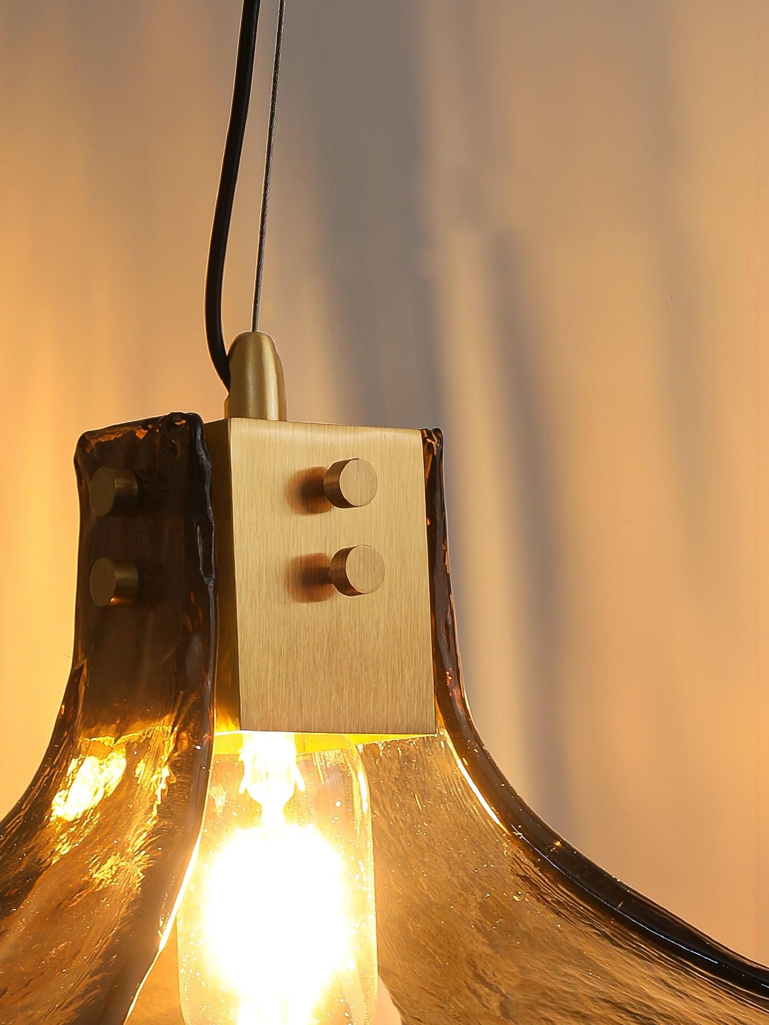 Vintage Clover Pendant Light M458