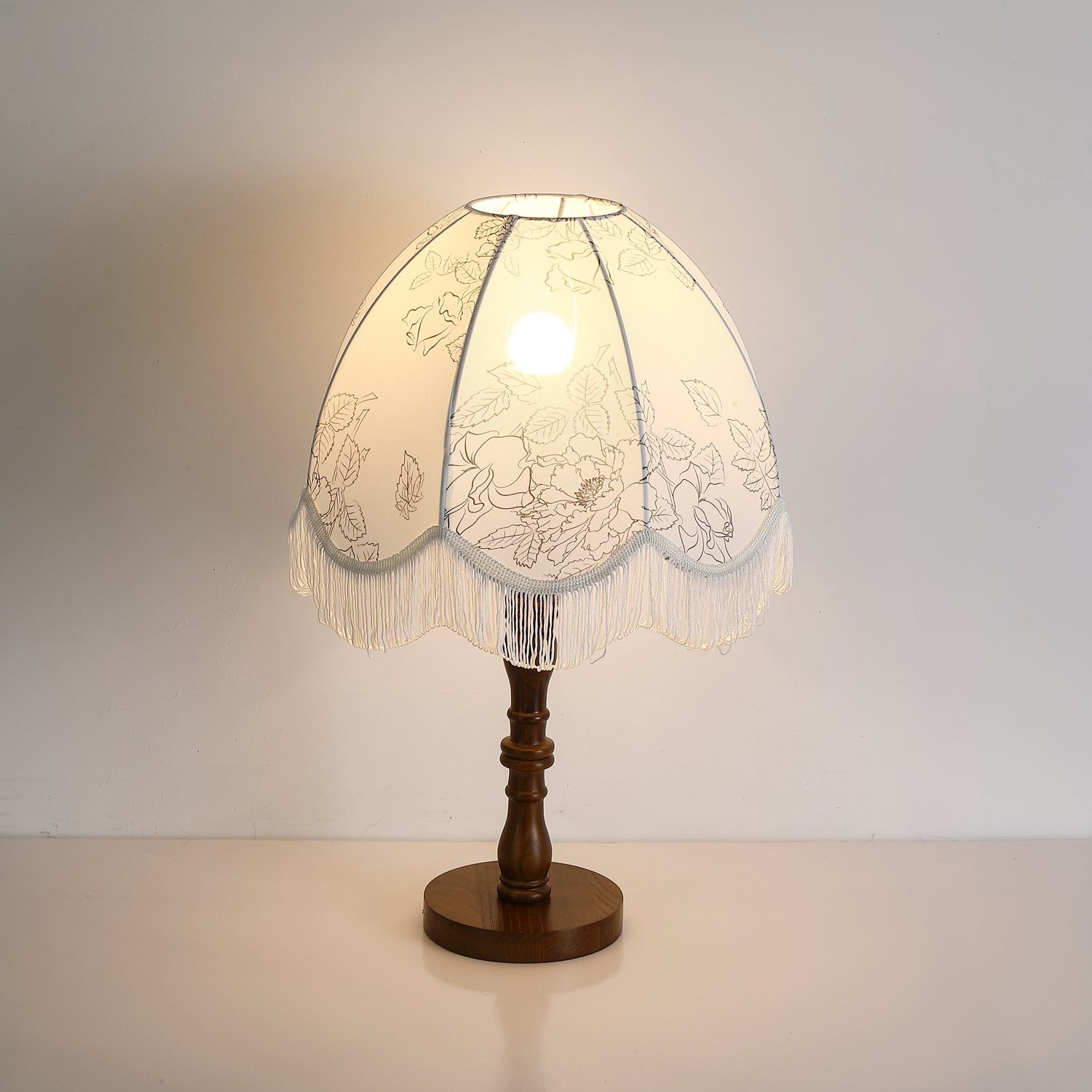 Luxury Printed Tassel Table Lamp M529