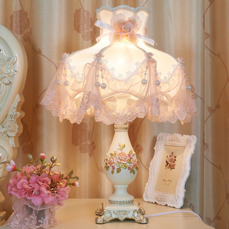 Vase Palace Resin Fabric Table Lamp M10