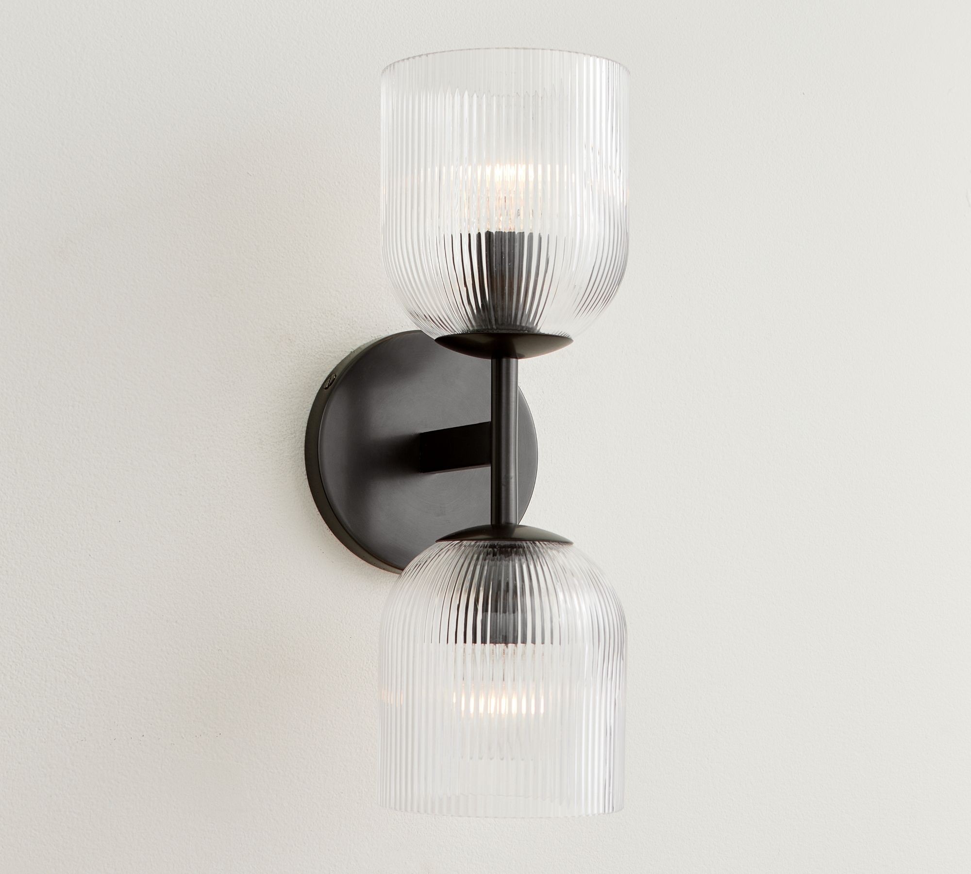 Bravira Ribbed Glass Sconce - Metal Wall Light with Clear Glass Shade T074