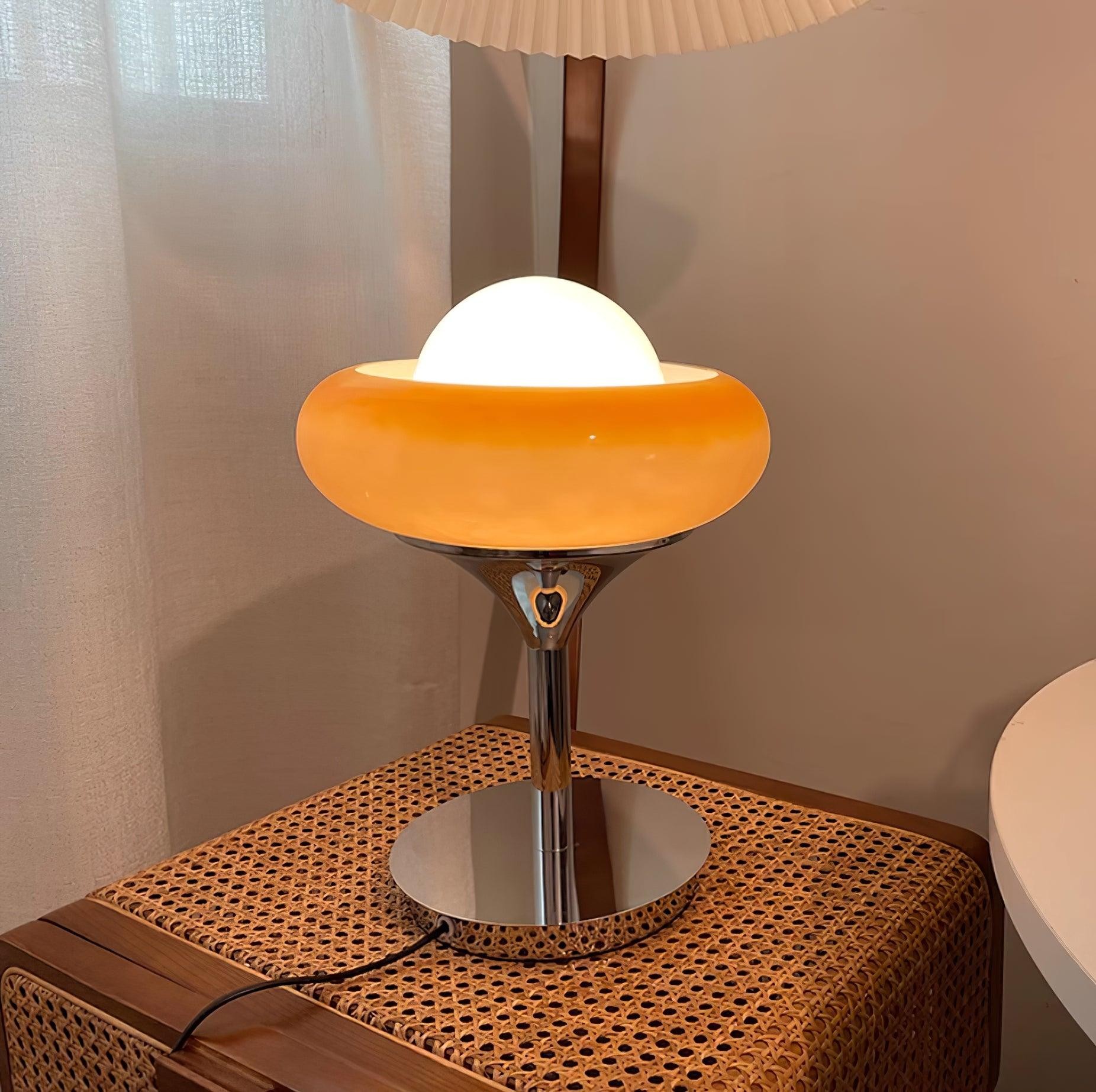 Vintage Cream Table Lamp for Bedroom M153