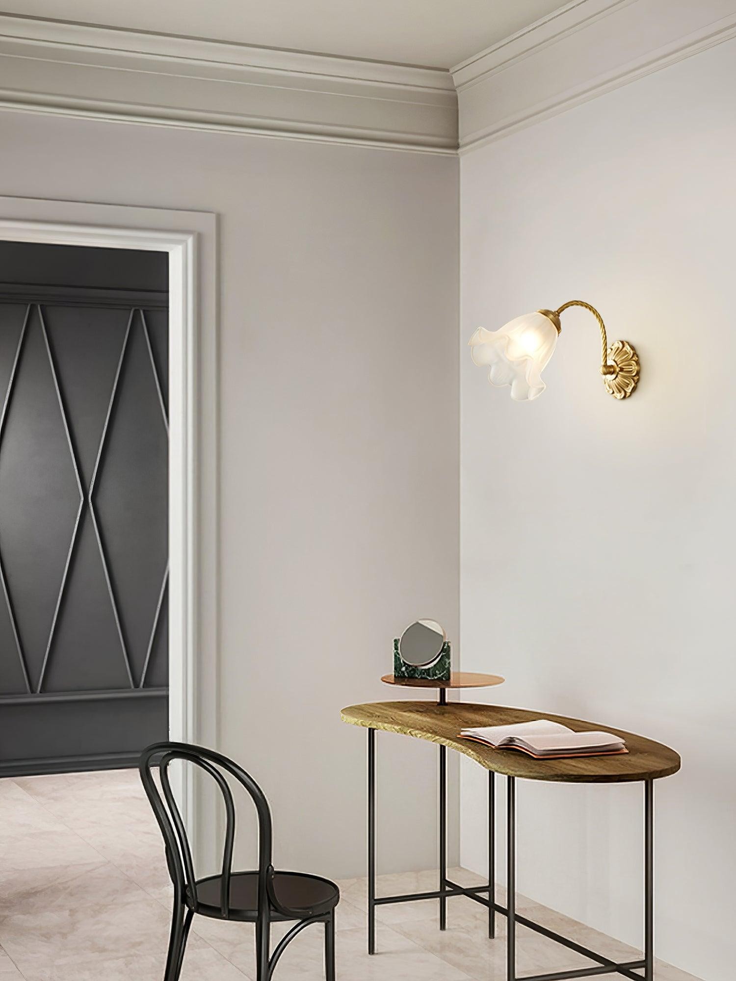 Nordic Modern Retro Elegant Flower Brass Glass Wall Lamp M490