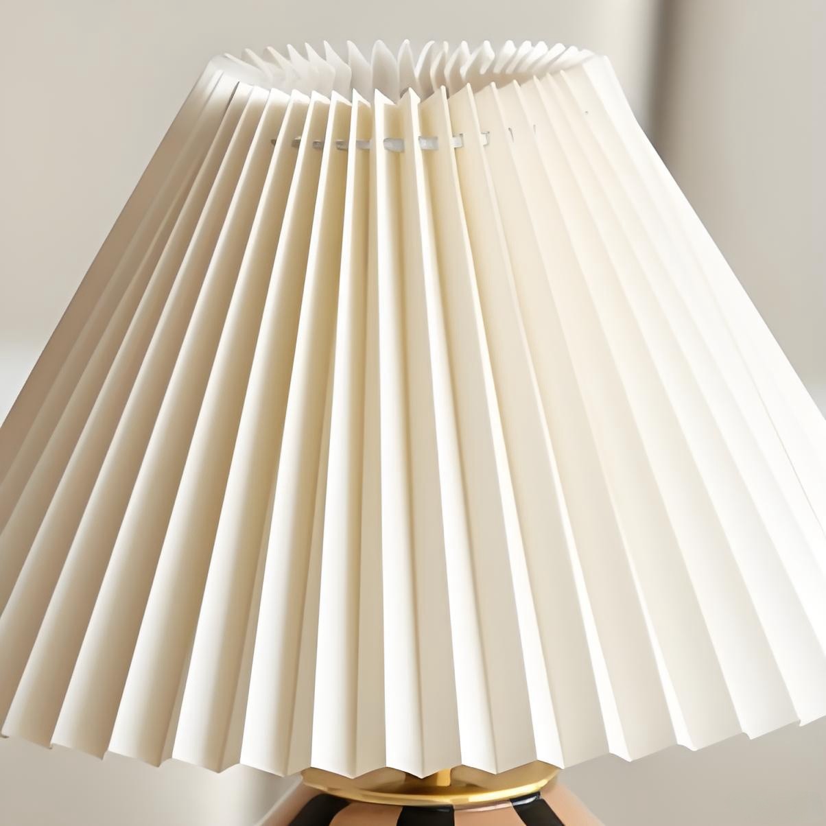 Undara Table Lamp - Pleated Fabric Shade Glass-Base Decorative Lamp for Living Room T591
