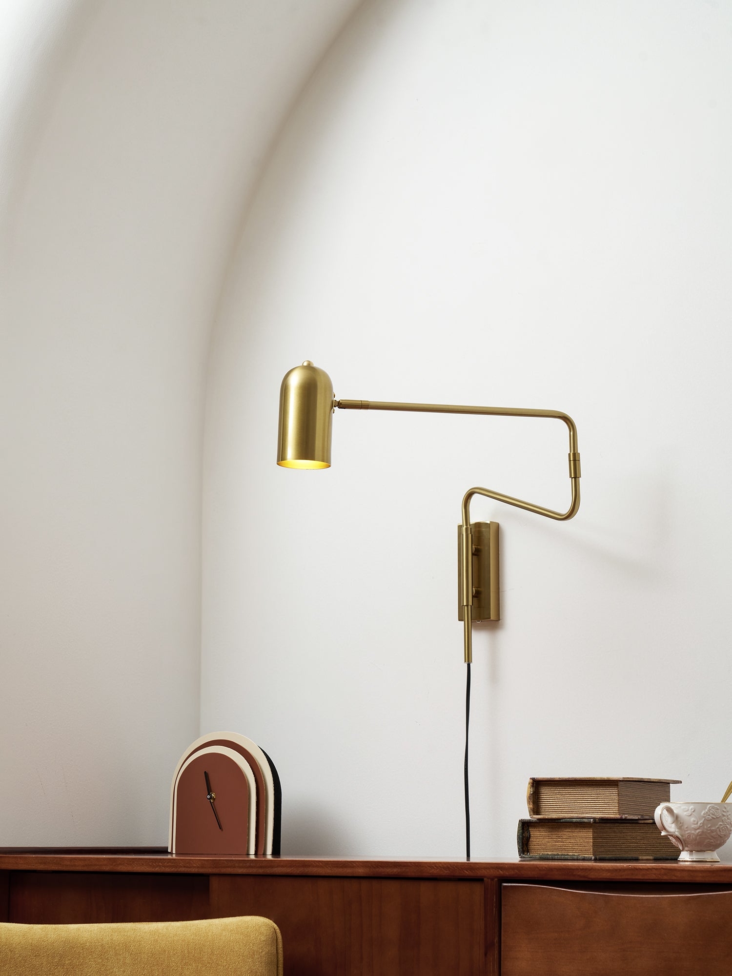 Adjustable Arm Plug In Wall Lamp D371