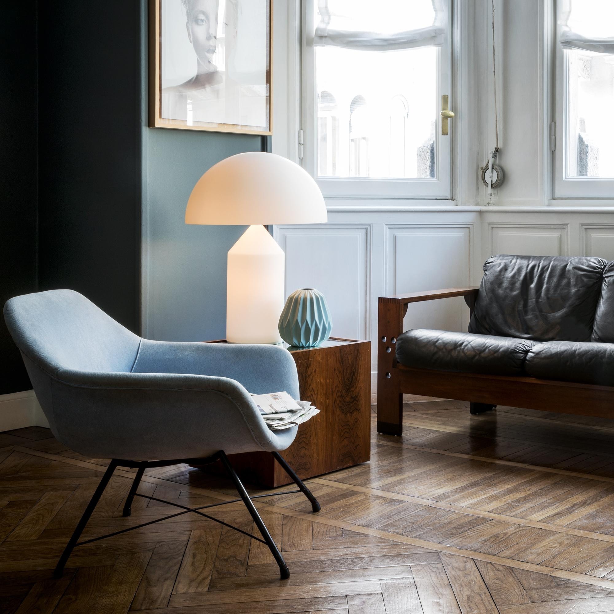 Modern Mushroom Metal Table Lamp for Bedroom
