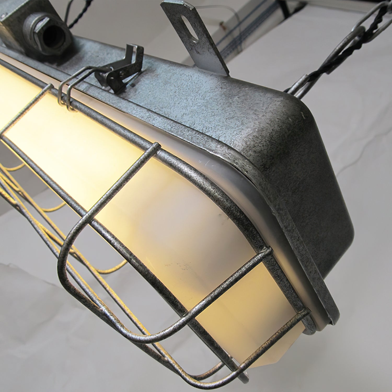 Porringer Pendant Lamp D482