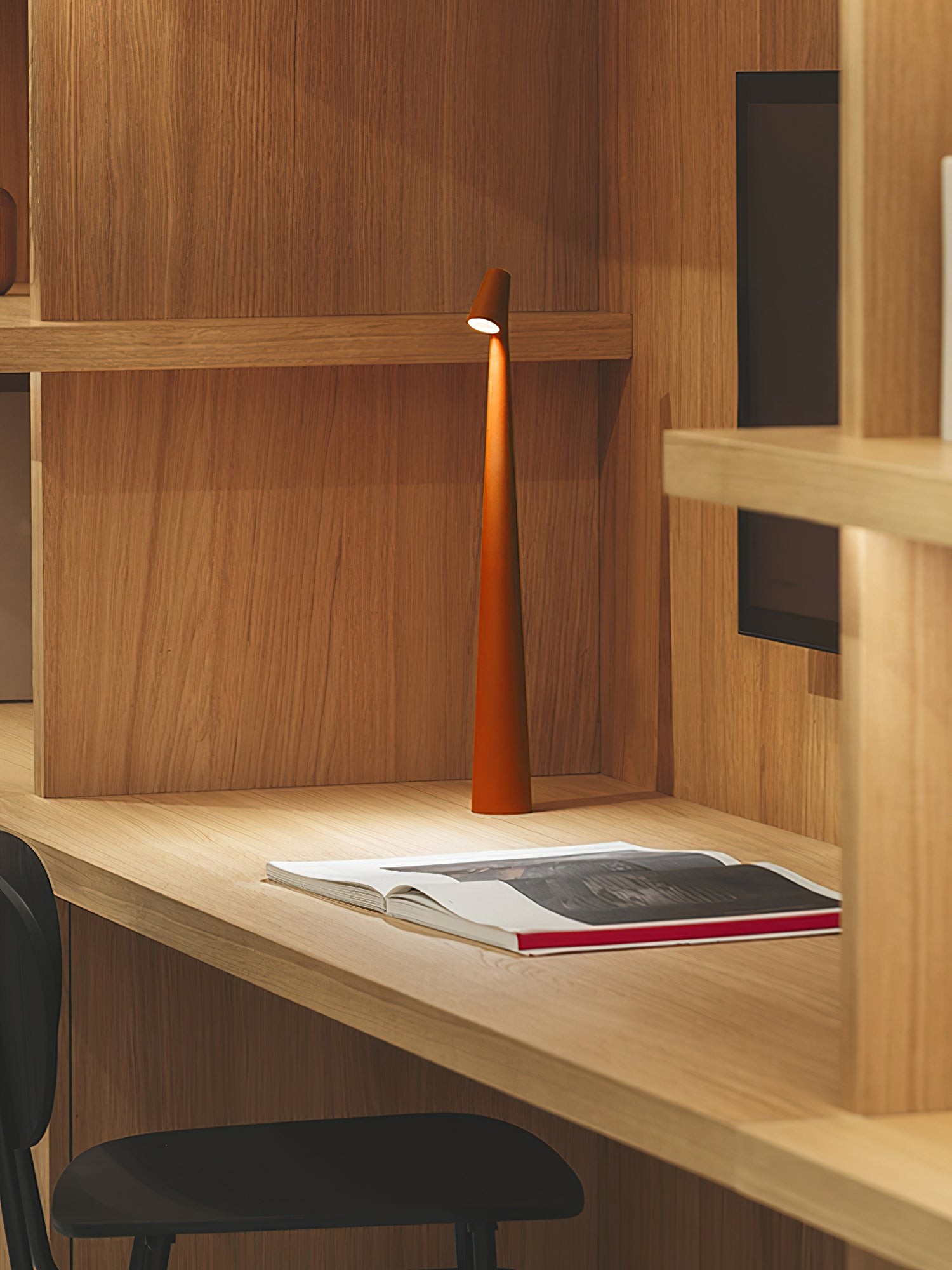 Creative Tall Portable Table Lamp M497